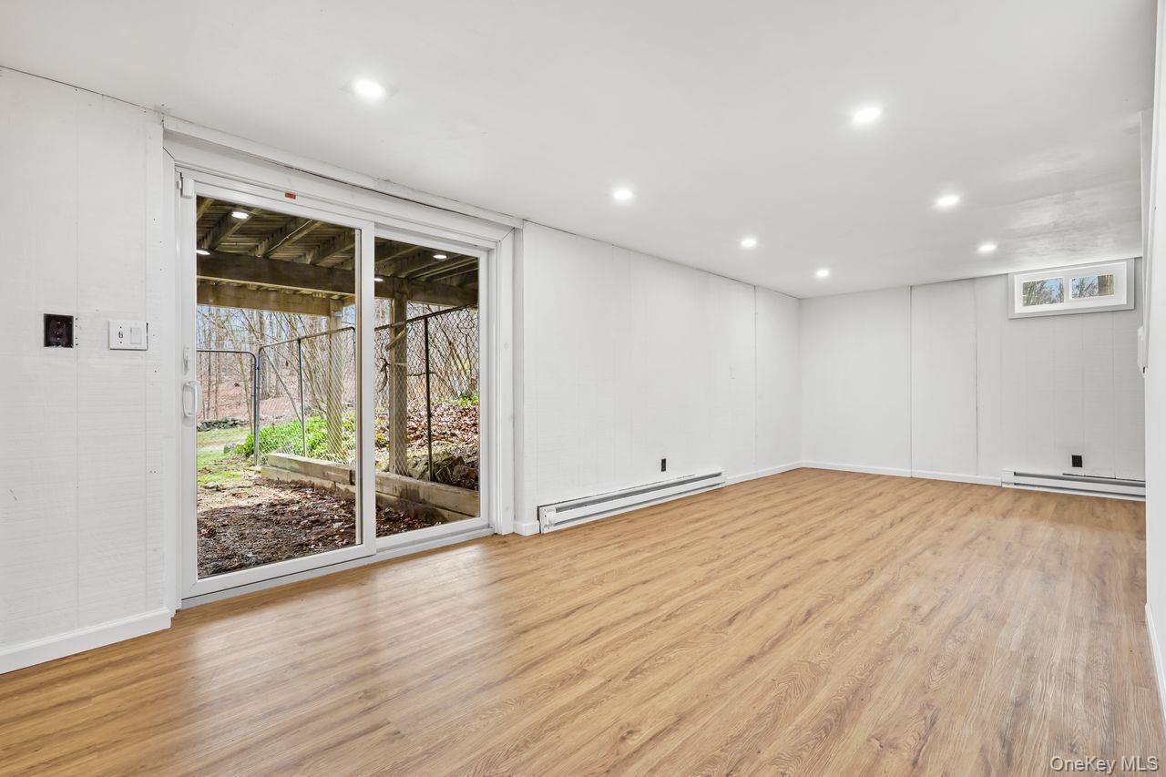 Single Family Kent Shore Putnam County, NY 10512, MLS-977467-22