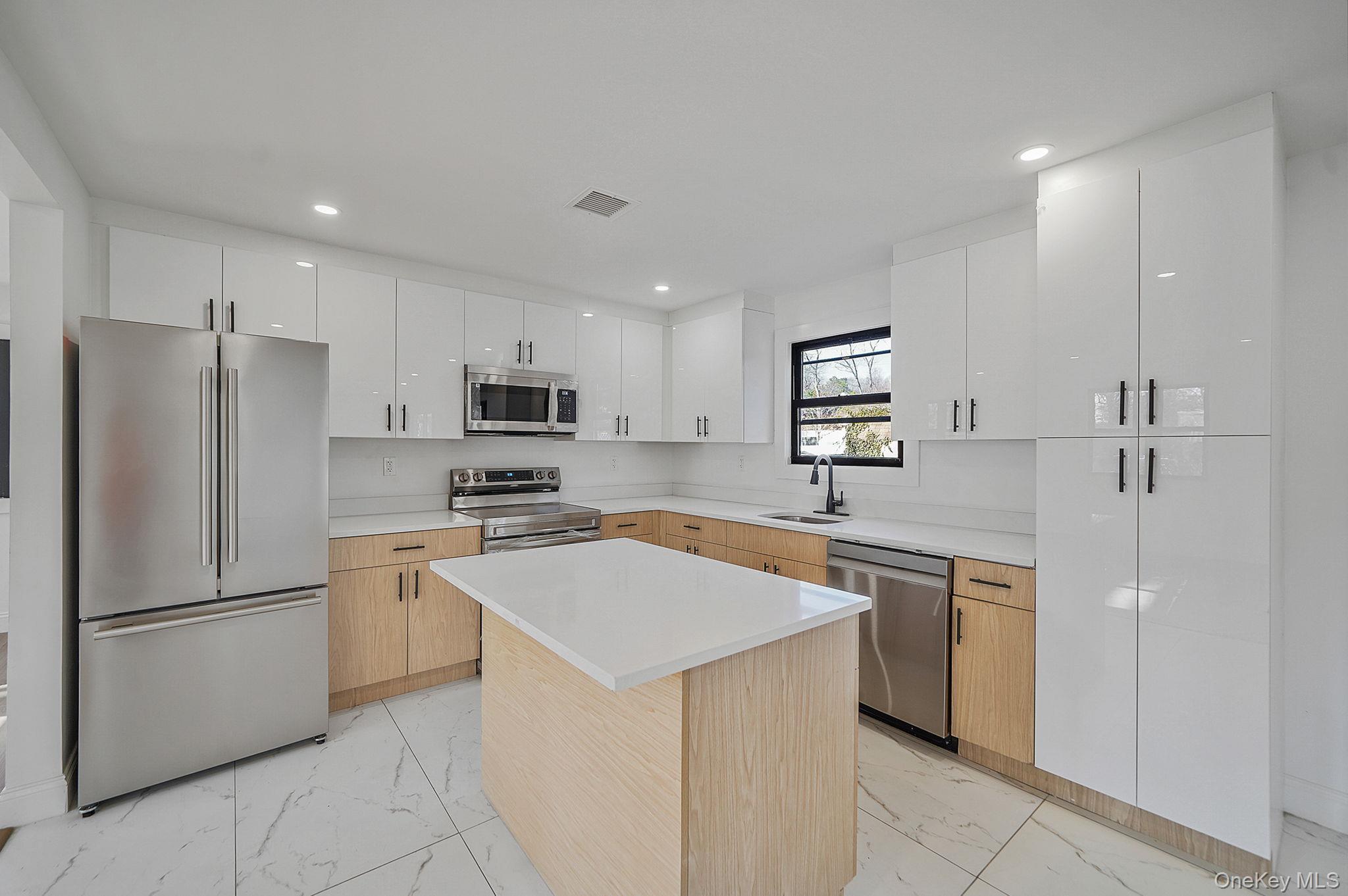 Single Family Lucerne  Suffolk County, NY 11967, MLS-977469-12