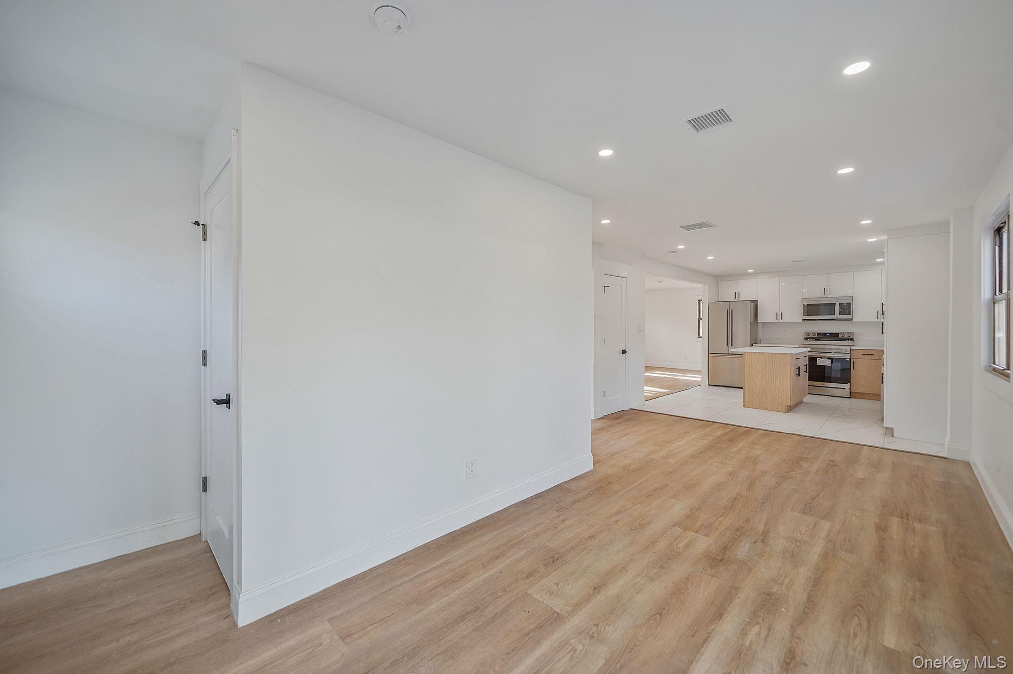 Single Family Lucerne  Suffolk County, NY 11967, MLS-977469-18