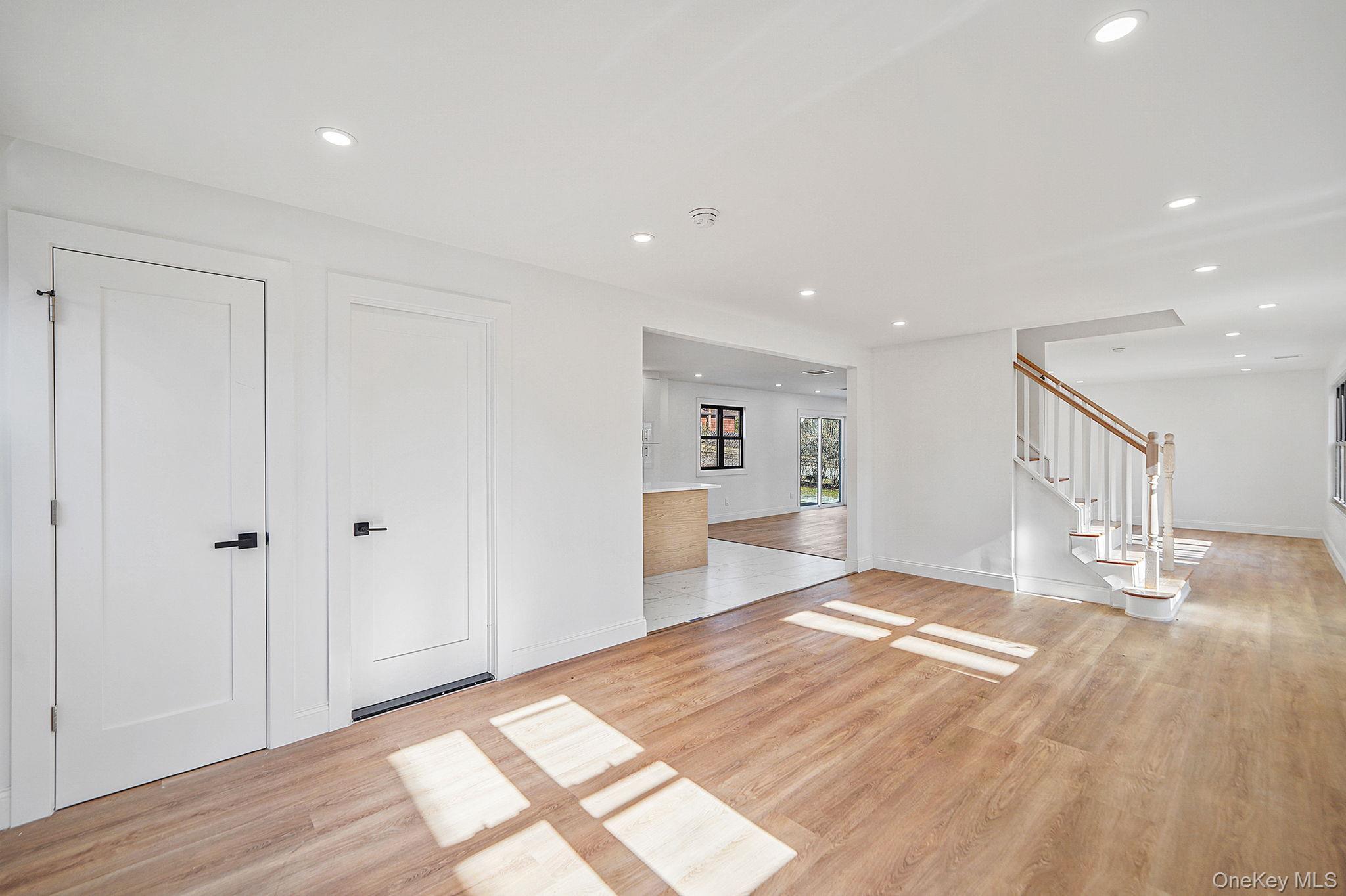 Single Family Lucerne  Suffolk County, NY 11967, MLS-977469-5