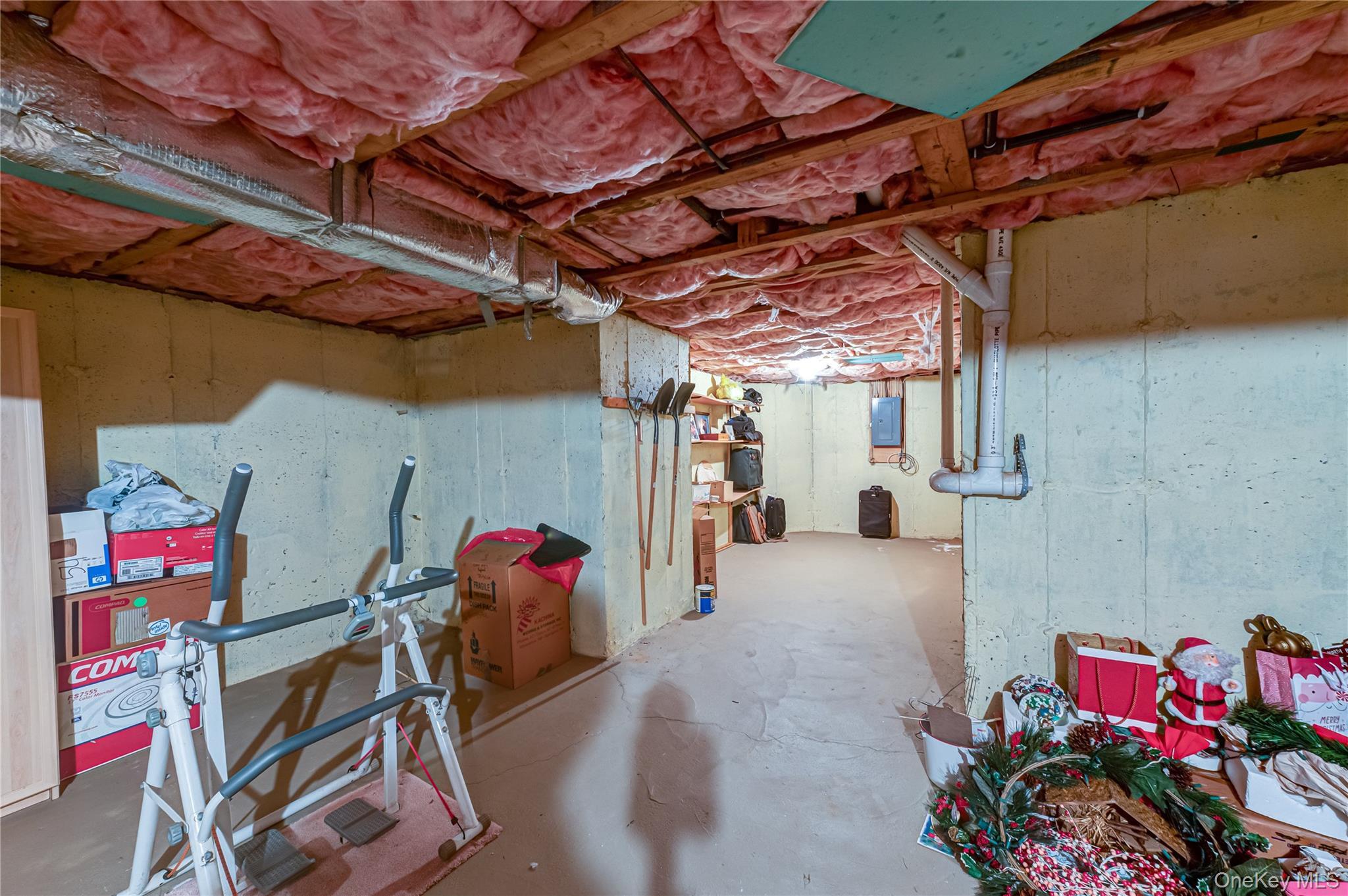 Condo Eve Ann  Suffolk County, NY 11776, MLS-977472-21