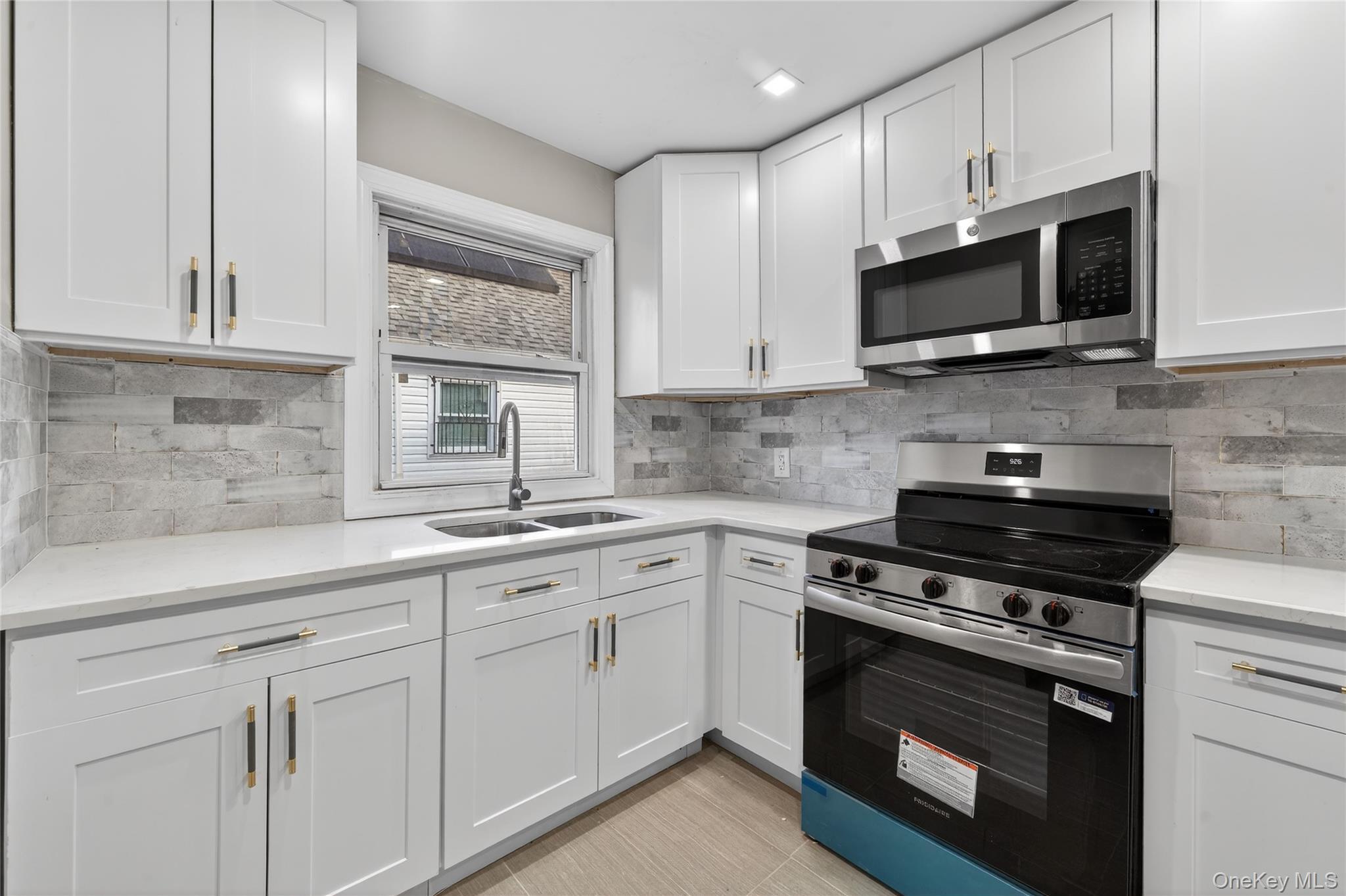 Single Family 147th Road Queens, NY 11422, MLS-977475-17