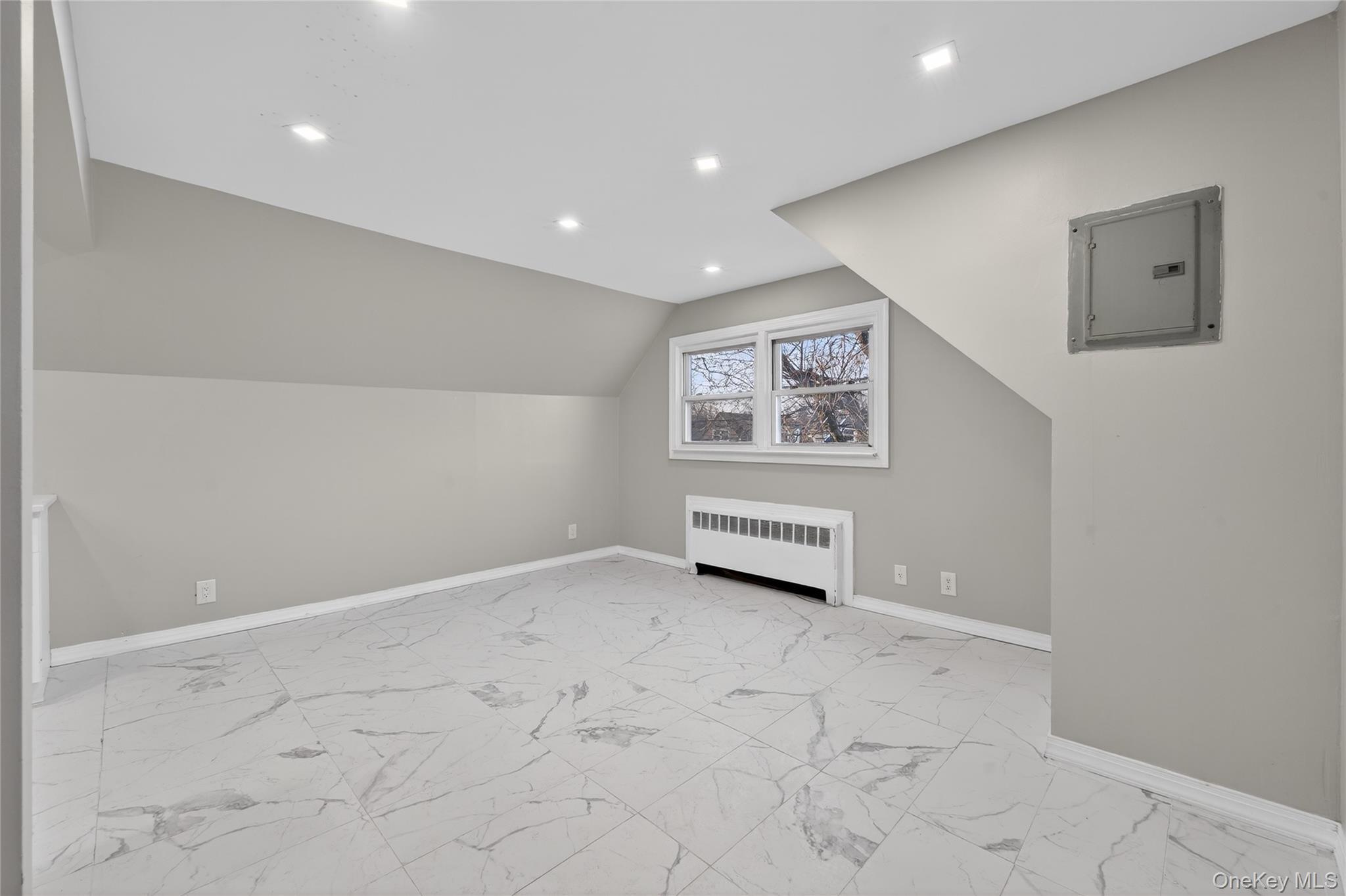 Single Family 147th Road Queens, NY 11422, MLS-977475-25