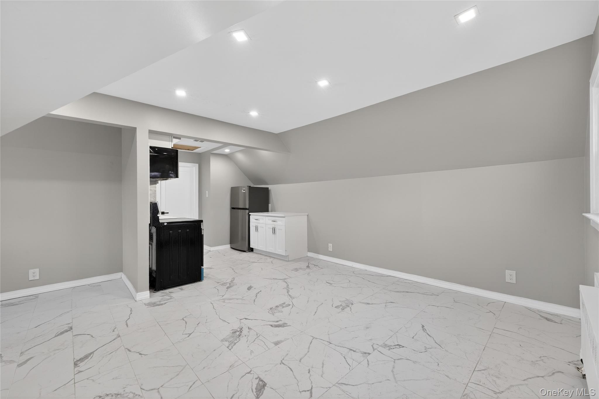 Single Family 147th Road Queens, NY 11422, MLS-977475-26