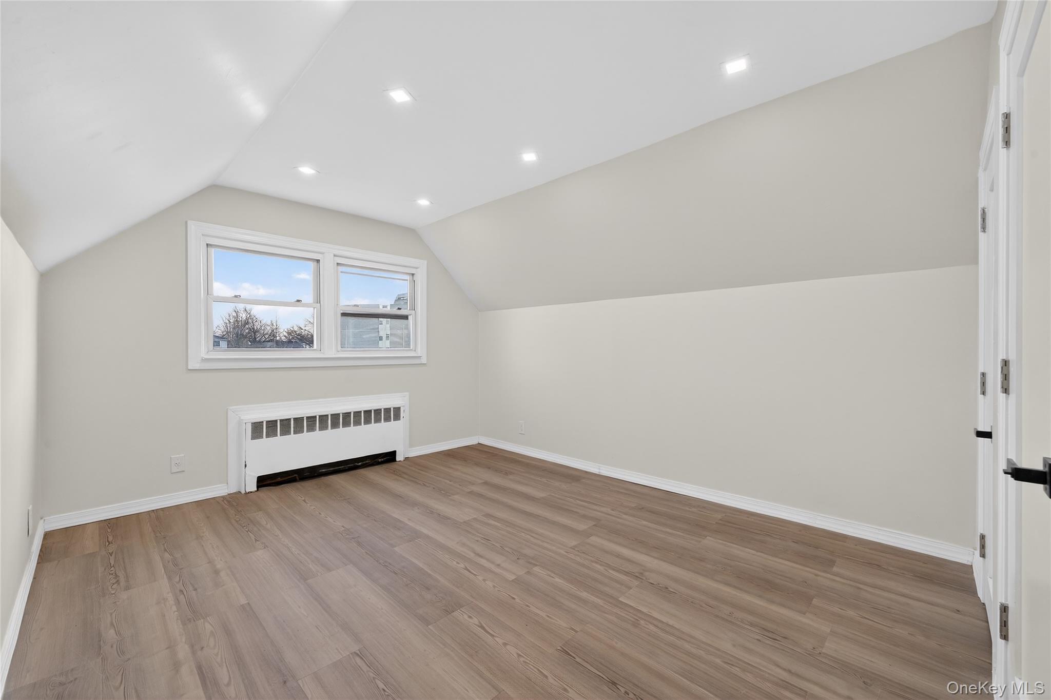 Single Family 147th Road Queens, NY 11422, MLS-977475-29