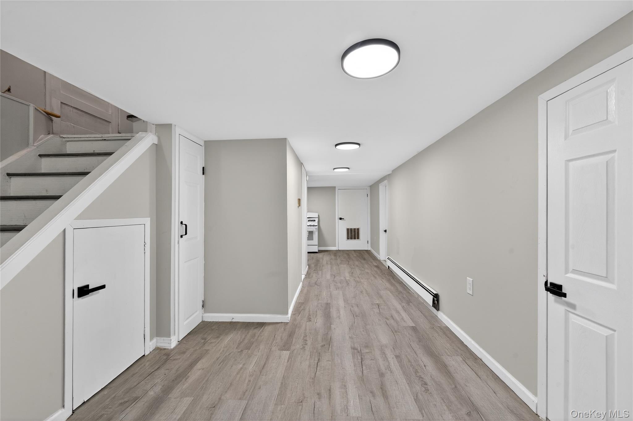 Single Family 147th Road Queens, NY 11422, MLS-977475-31