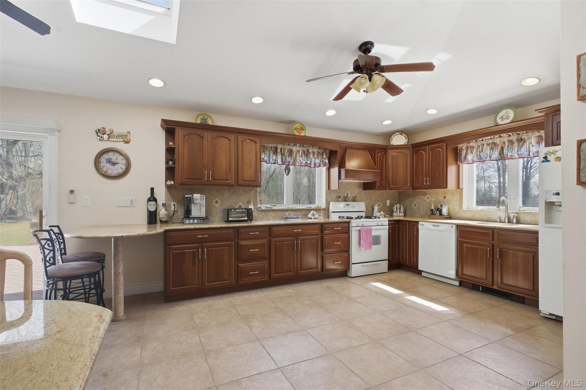 Single Family Albany Post  Ulster County, NY 12525, MLS-977502-14