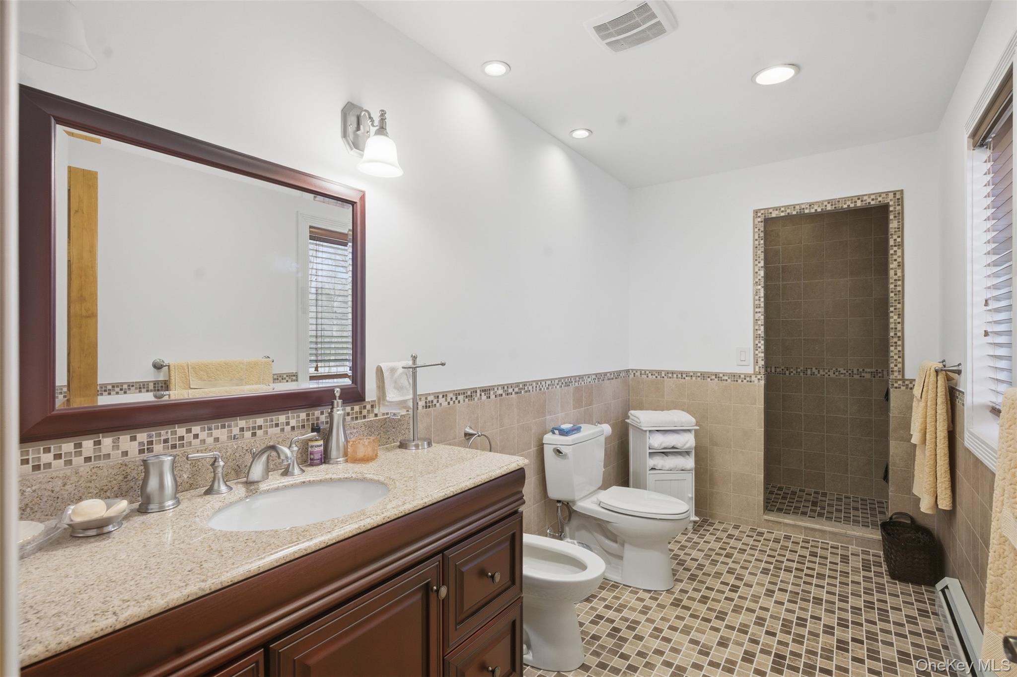 Single Family Albany Post  Ulster County, NY 12525, MLS-977502-22