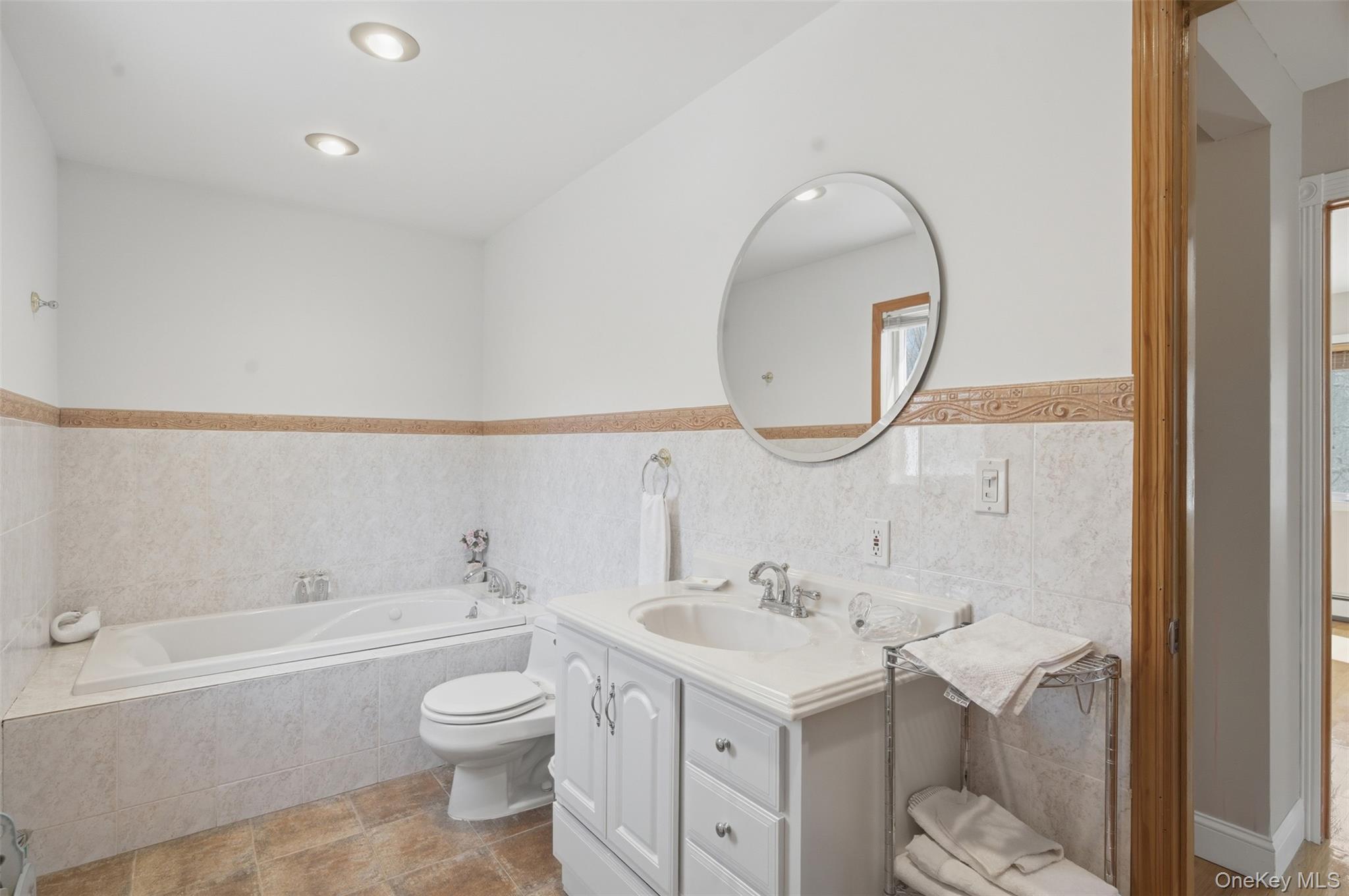 Single Family Albany Post  Ulster County, NY 12525, MLS-977502-28
