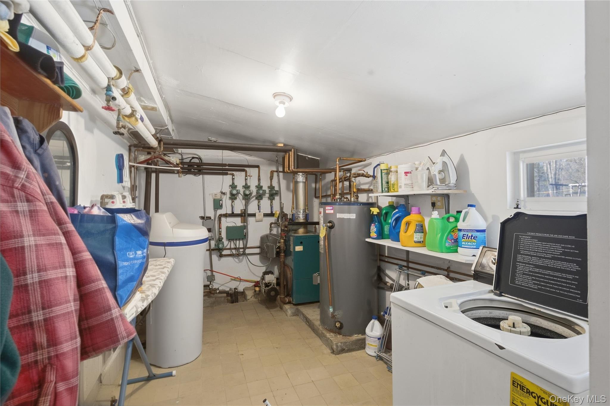 Single Family Albany Post  Ulster County, NY 12525, MLS-977502-32