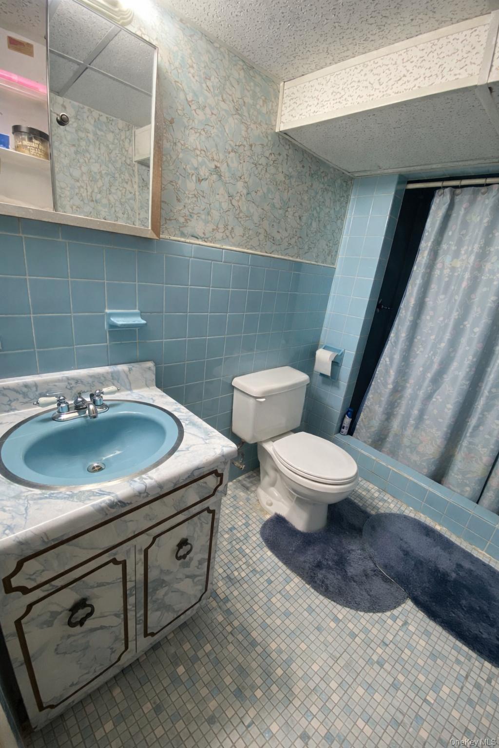 Single Family Gipson  Queens, NY 11691, MLS-977514-16