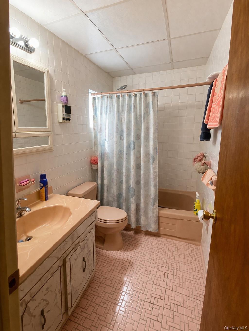 Single Family Gipson  Queens, NY 11691, MLS-977514-21