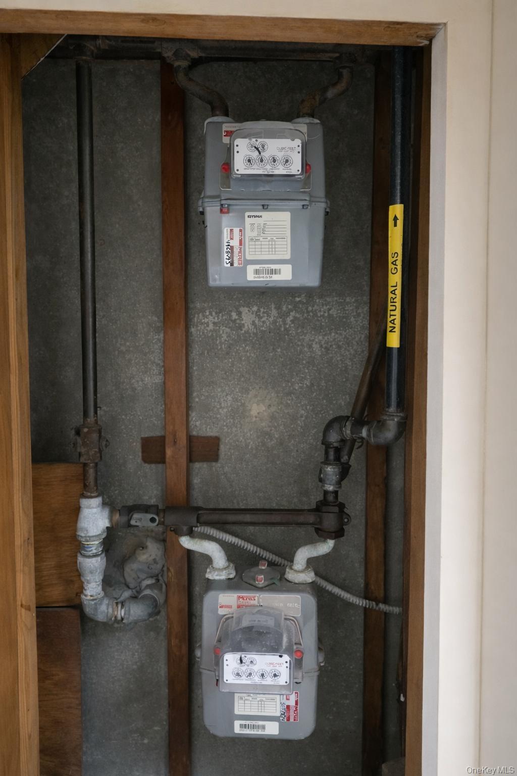 Single Family Gipson  Queens, NY 11691, MLS-977514-26