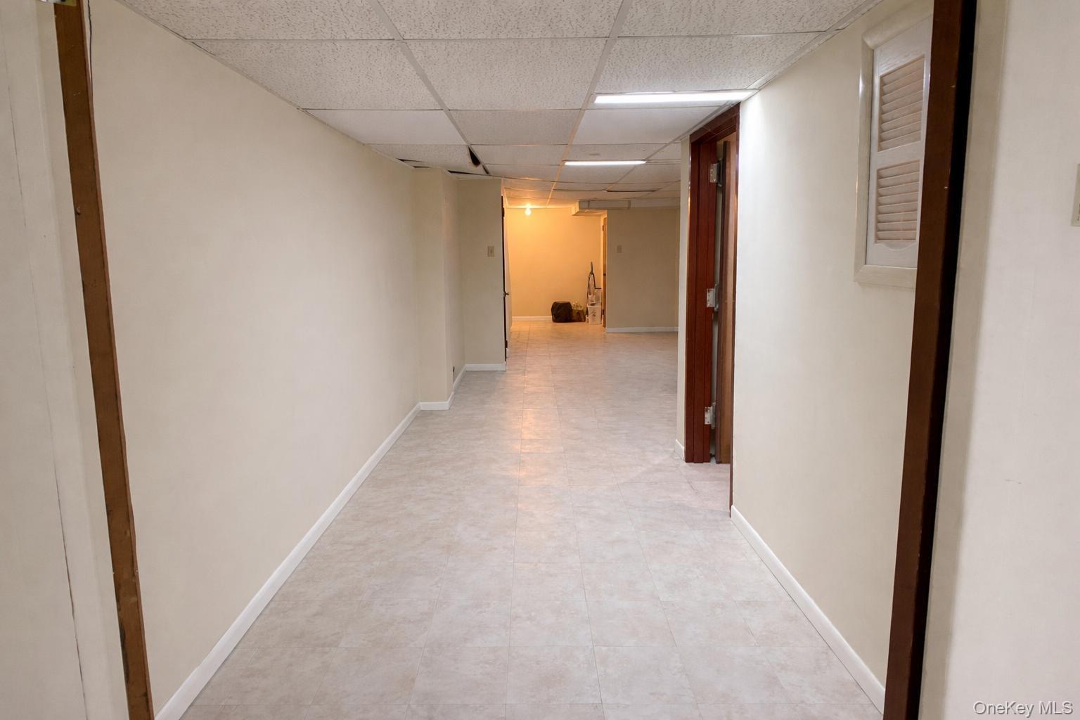 Single Family Gipson  Queens, NY 11691, MLS-977514-28