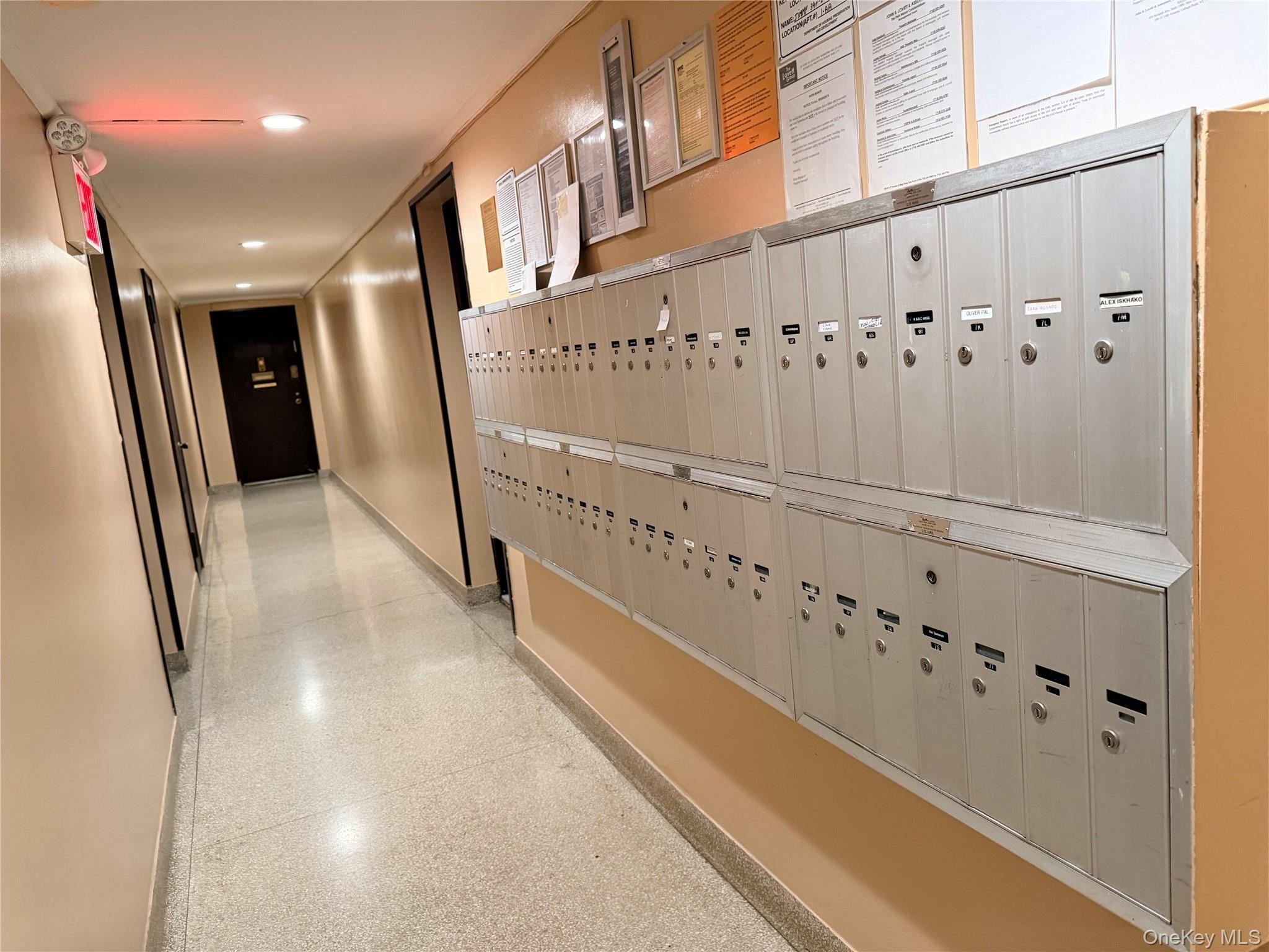 Condo Queens  Queens, NY 11375, MLS-977515-10