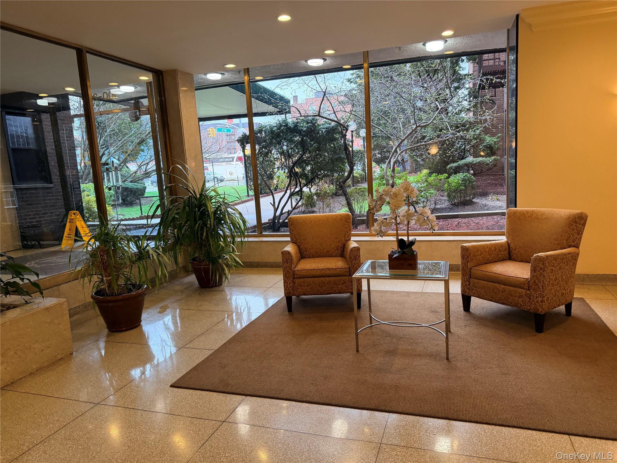 Condo Queens  Queens, NY 11375, MLS-977515-5