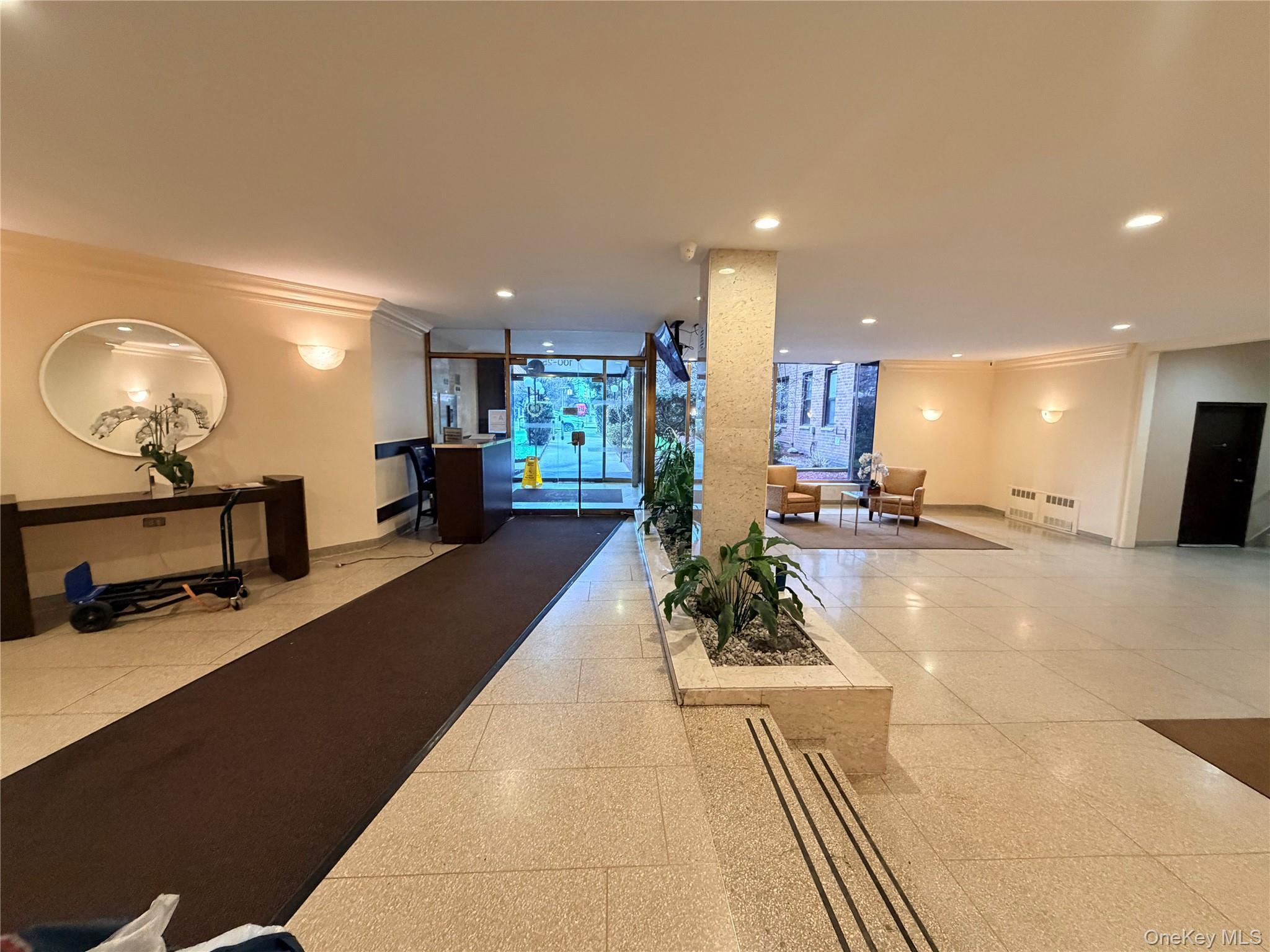 Condo Queens  Queens, NY 11375, MLS-977515-6