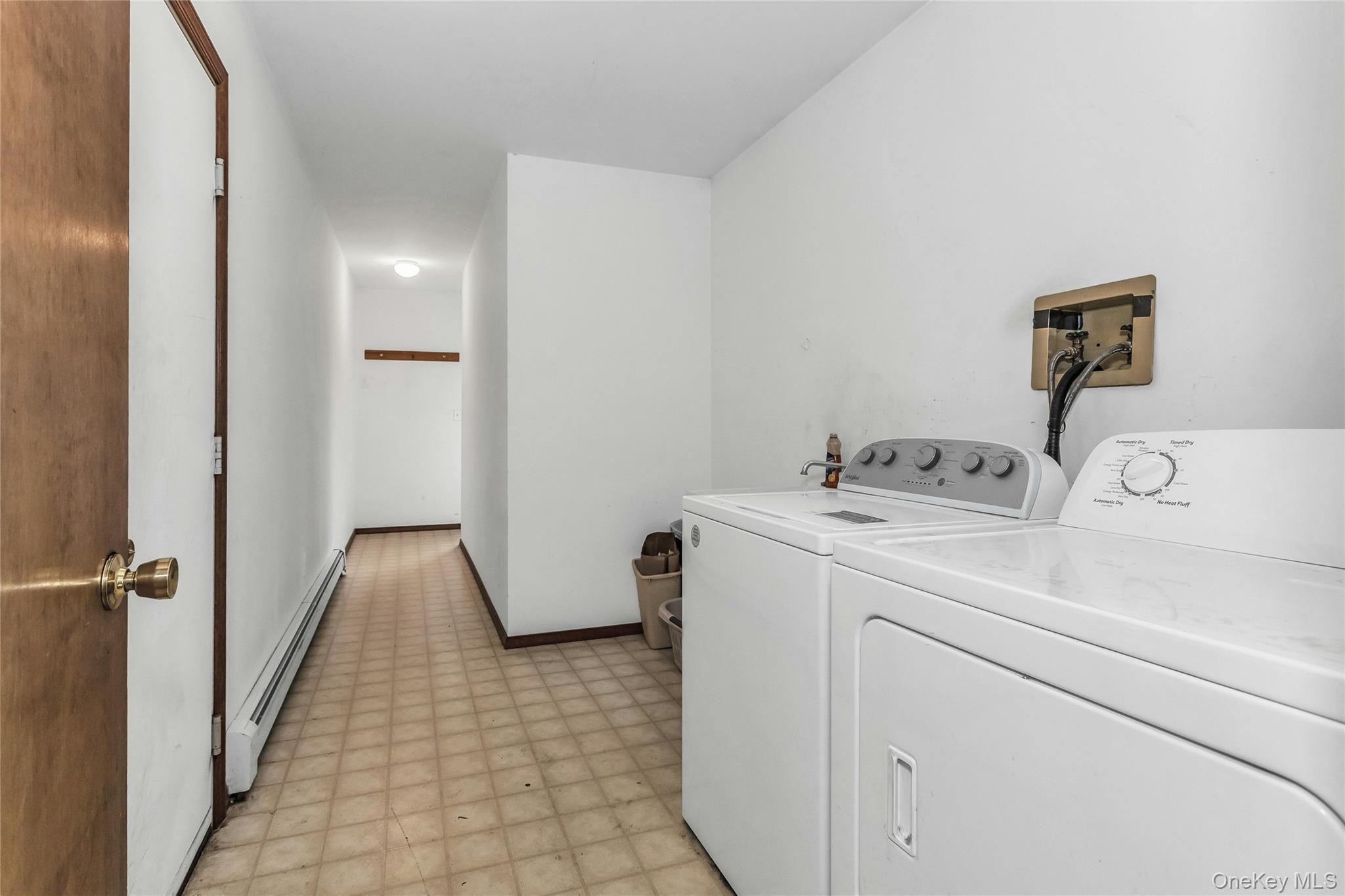 Single Family Donna  Suffolk County, NY 11933, MLS-977516-14