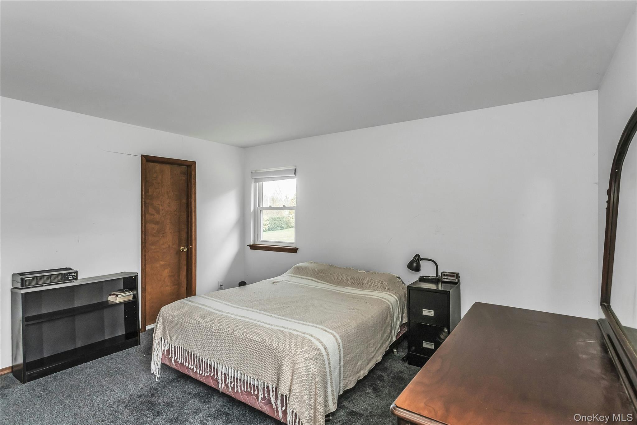 Single Family Donna  Suffolk County, NY 11933, MLS-977516-16