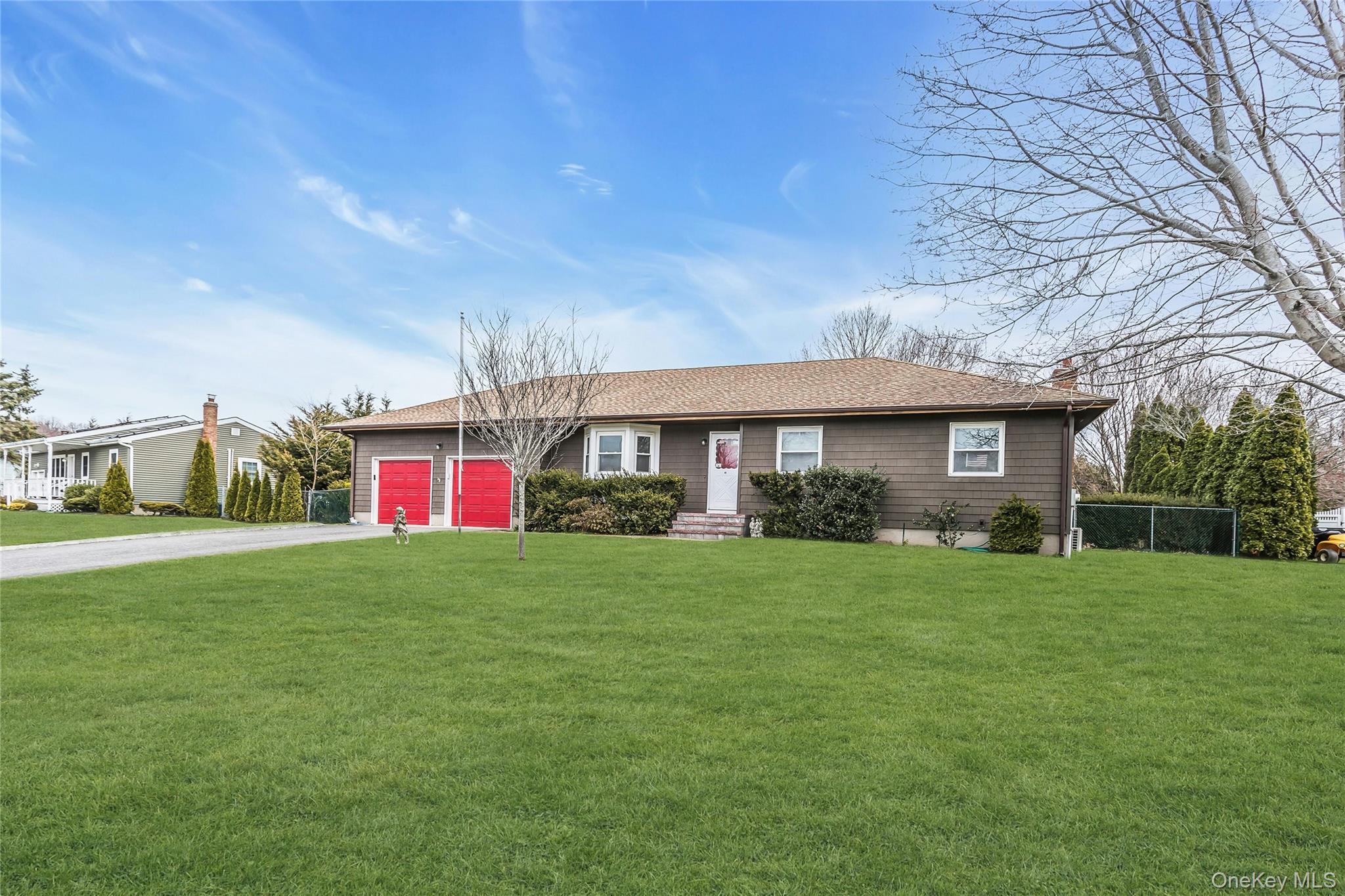 Single Family Donna  Suffolk County, NY 11933, MLS-977516-2