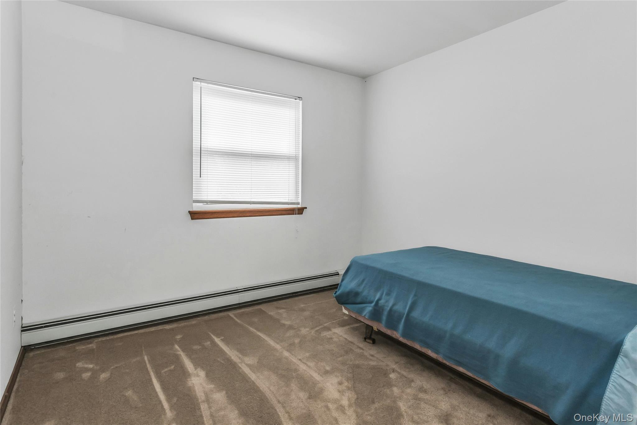 Single Family Donna  Suffolk County, NY 11933, MLS-977516-20