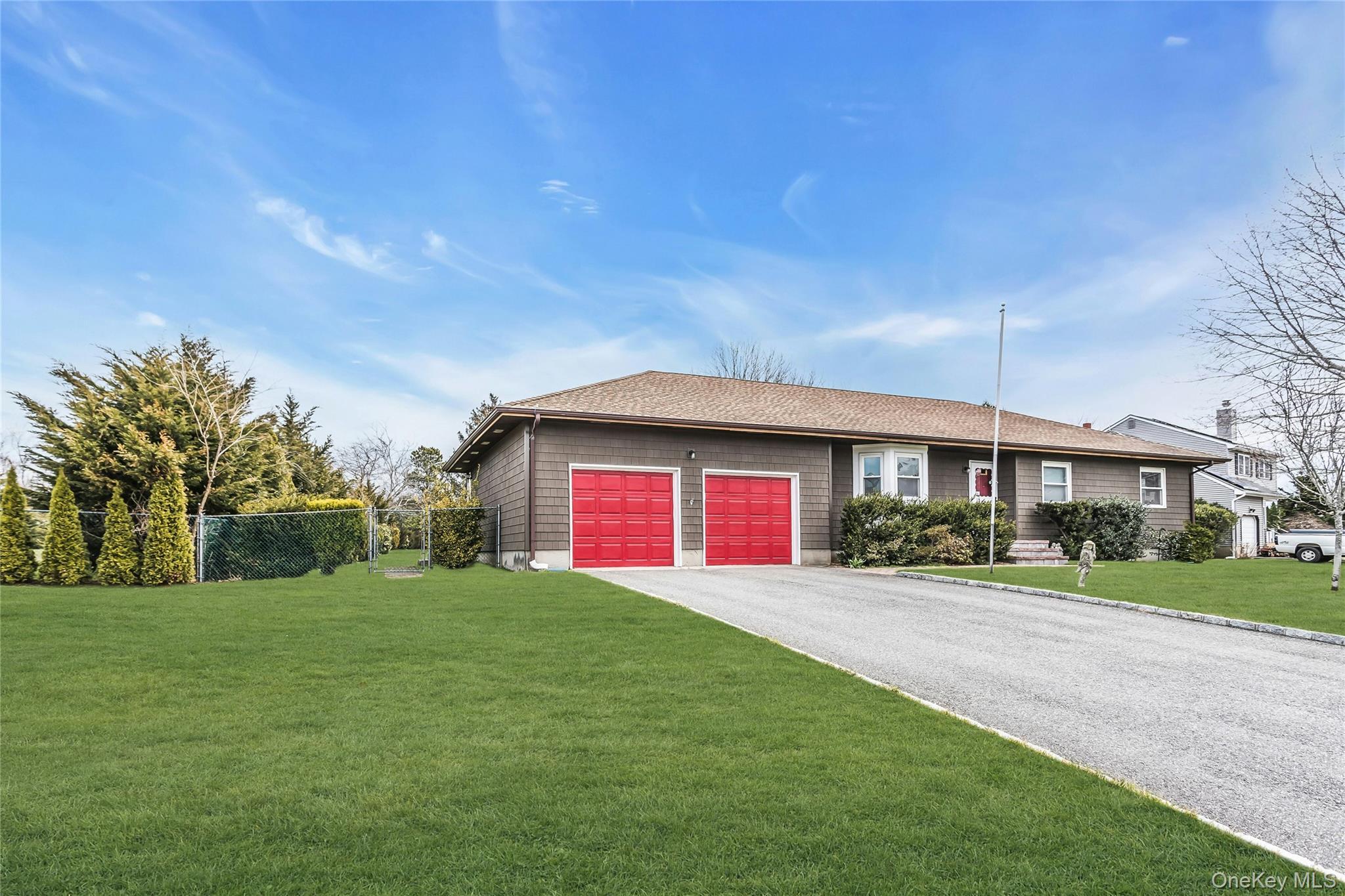 Single Family Donna  Suffolk County, NY 11933, MLS-977516-3