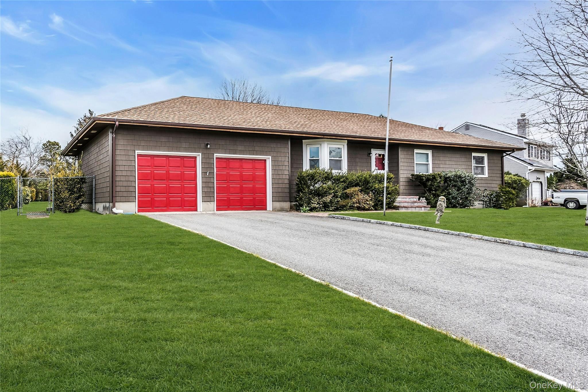 Single Family Donna  Suffolk County, NY 11933, MLS-977516-4