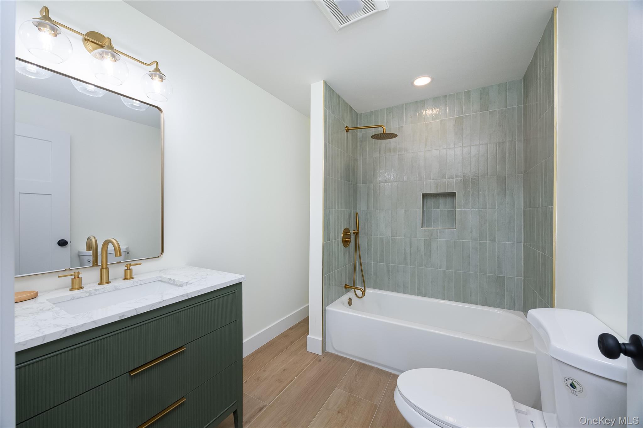 Single Family Bakertown  Ulster County, NY 12404, MLS-977520-11