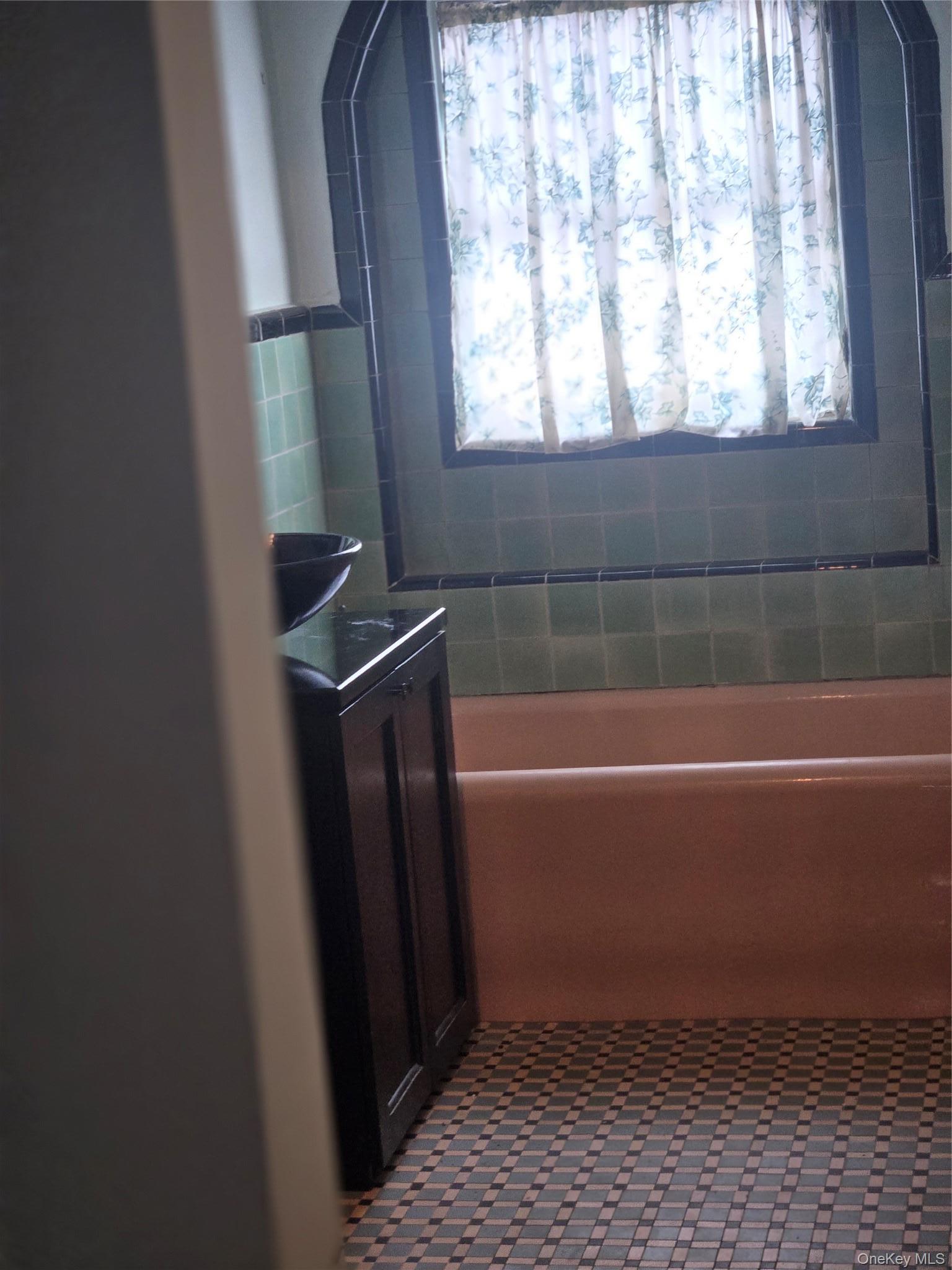 Single Family Rutledge  Queens, NY 11385, MLS-977522-11