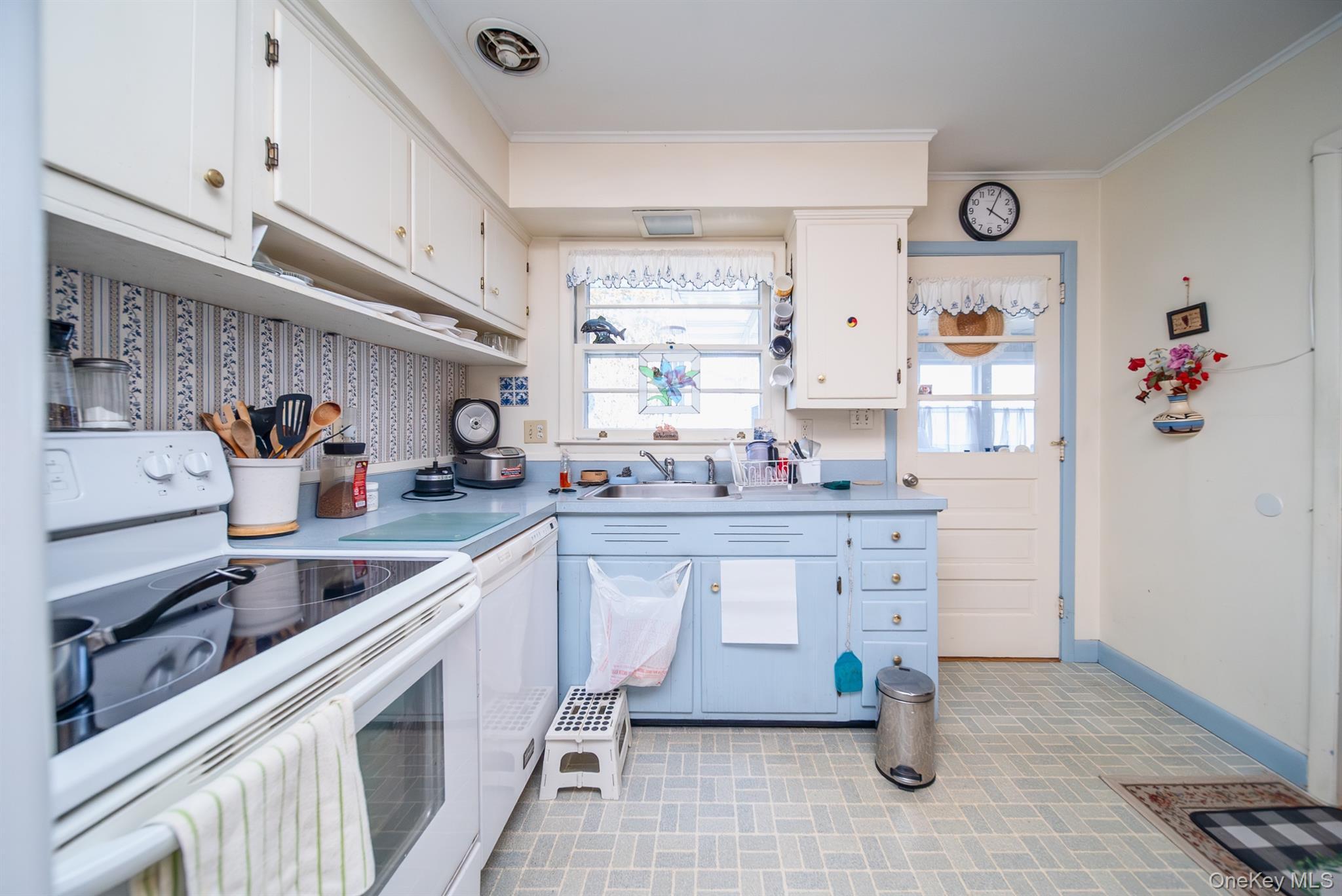 Single Family Lipton  Ulster County, NY 12401, MLS-977524-11