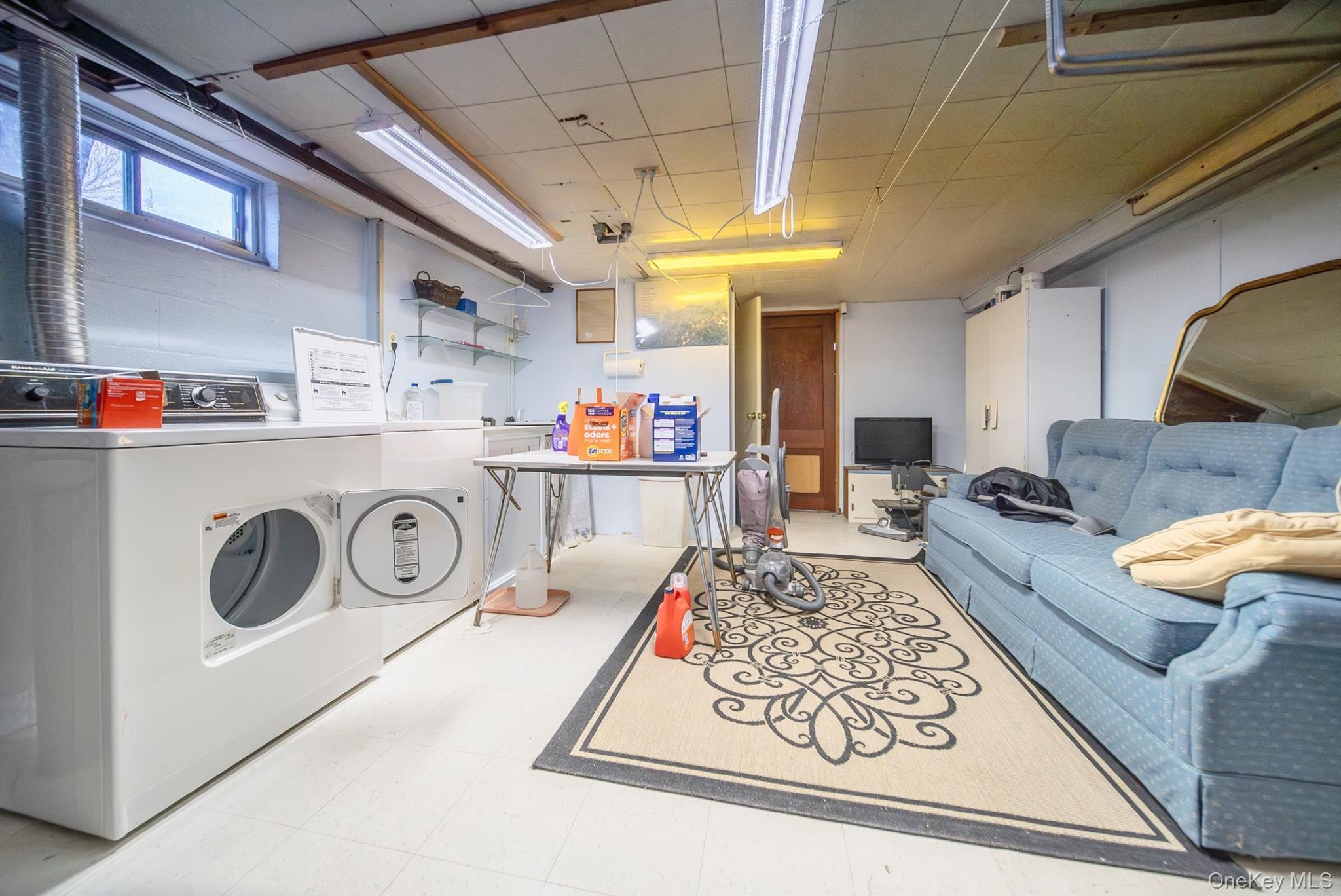 Single Family Lipton  Ulster County, NY 12401, MLS-977524-26