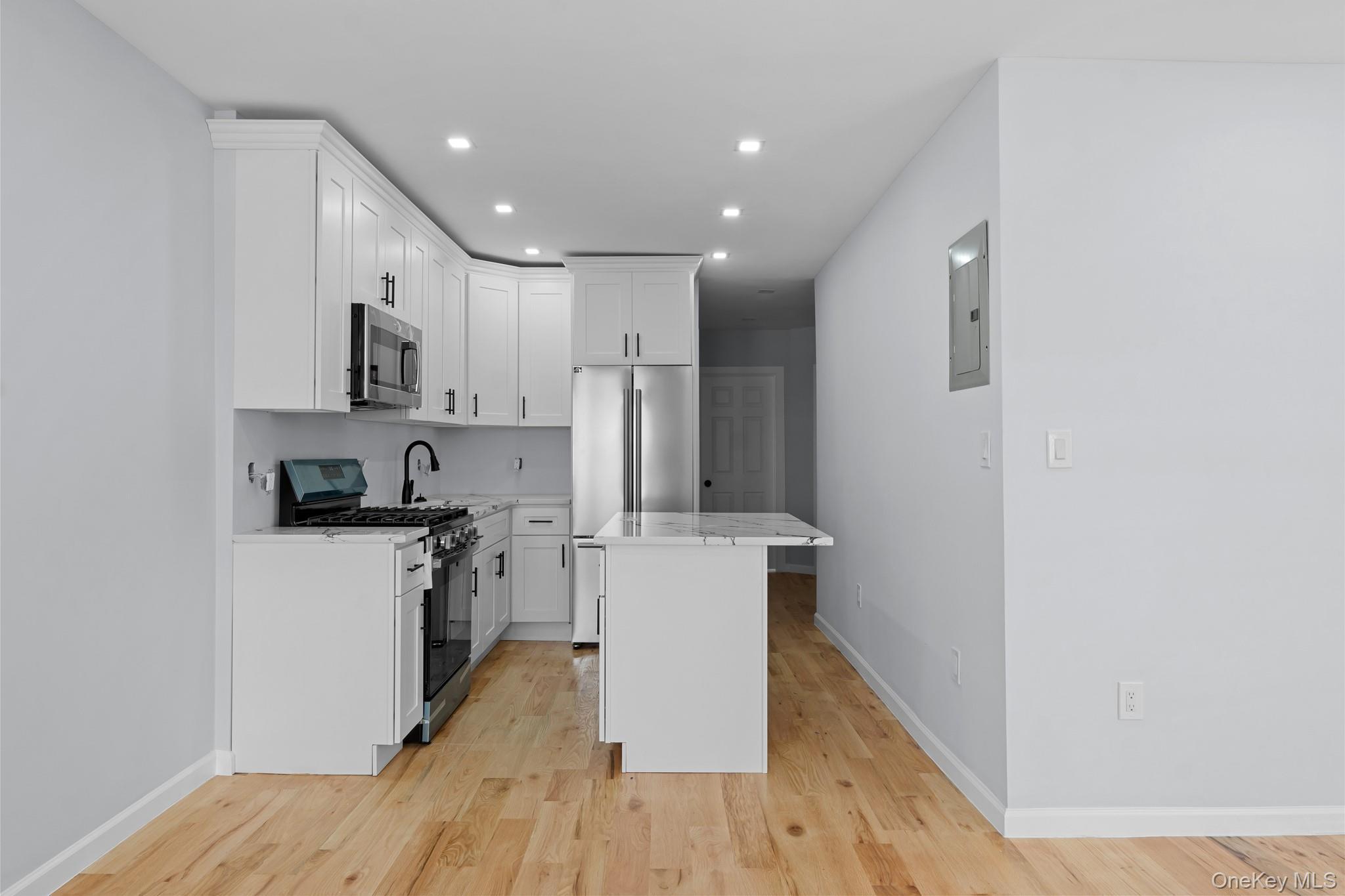 Single Family 52nd  Brooklyn, NY 11234, MLS-977530-3