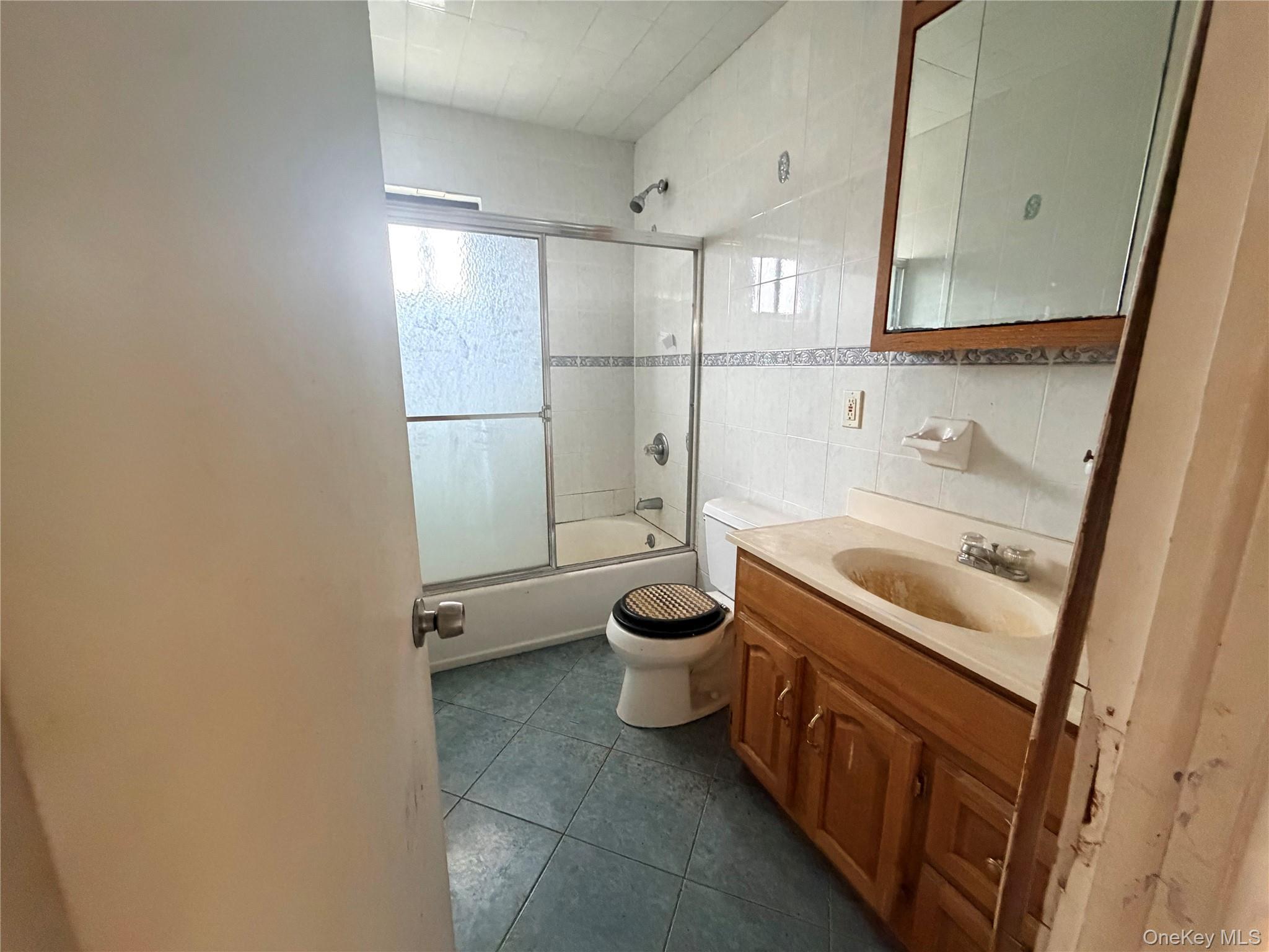 Single Family Quincy  Bronx, NY 10465, MLS-977531-4