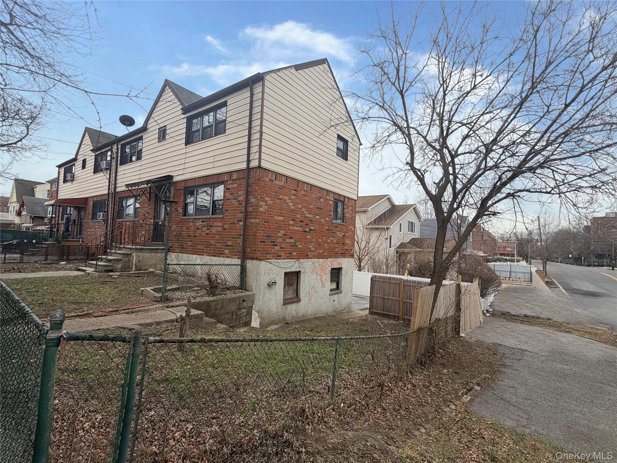 Single Family Quincy  Bronx, NY 10465, MLS-977531-8
