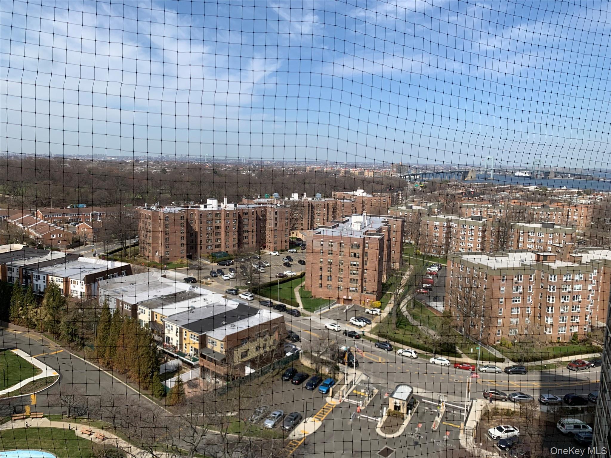 Condo Bay Club  Queens, NY 11360, MLS-977544-20