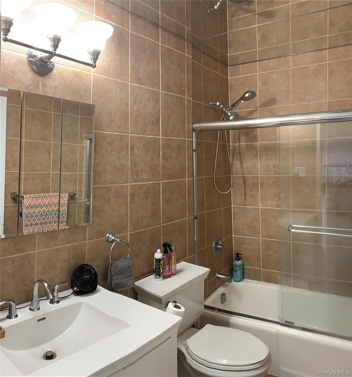 Condo Bay Club  Queens, NY 11360, MLS-977544-8