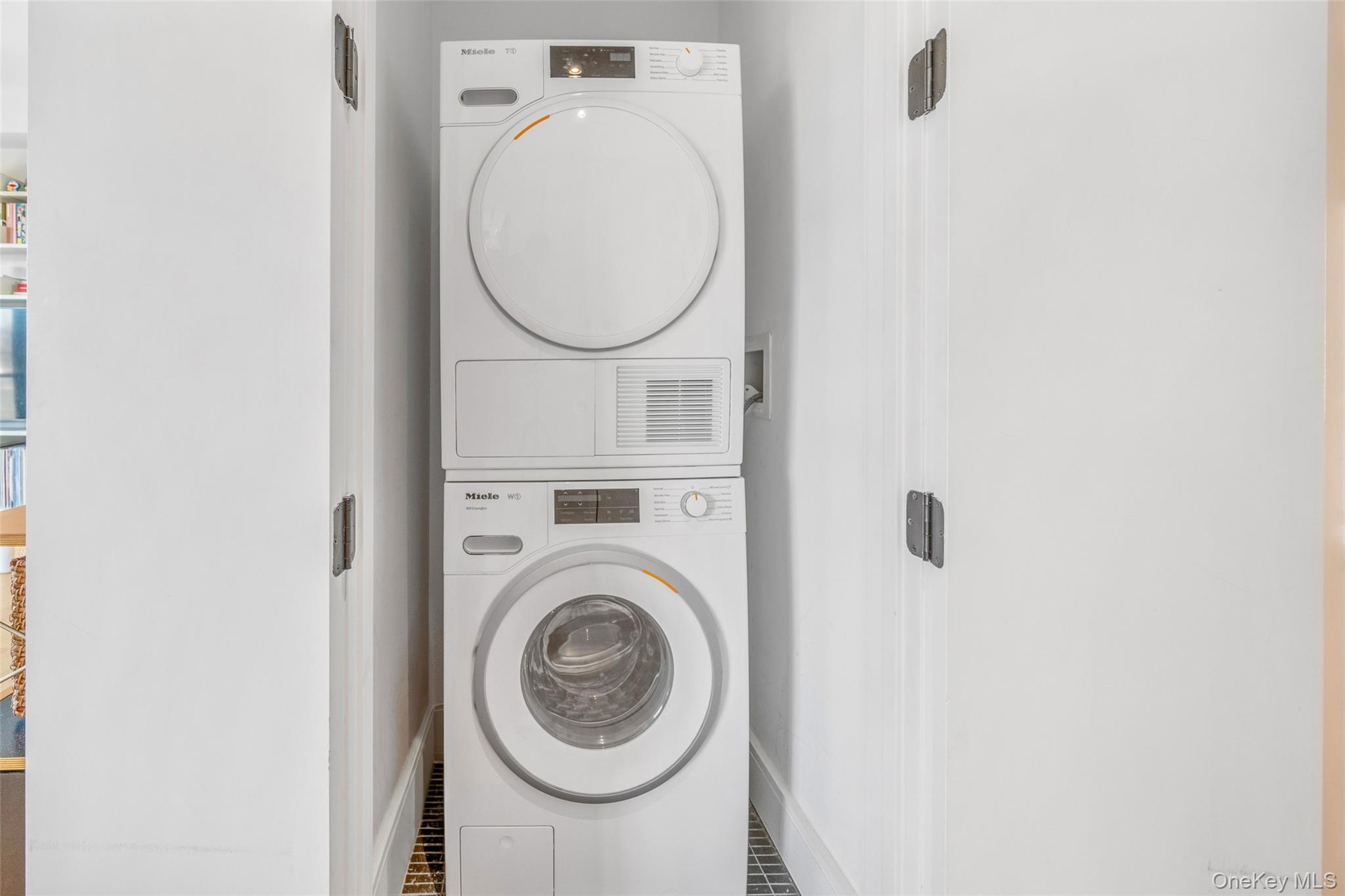 Condo Newkirk  Brooklyn, NY 11226, MLS-977563-10