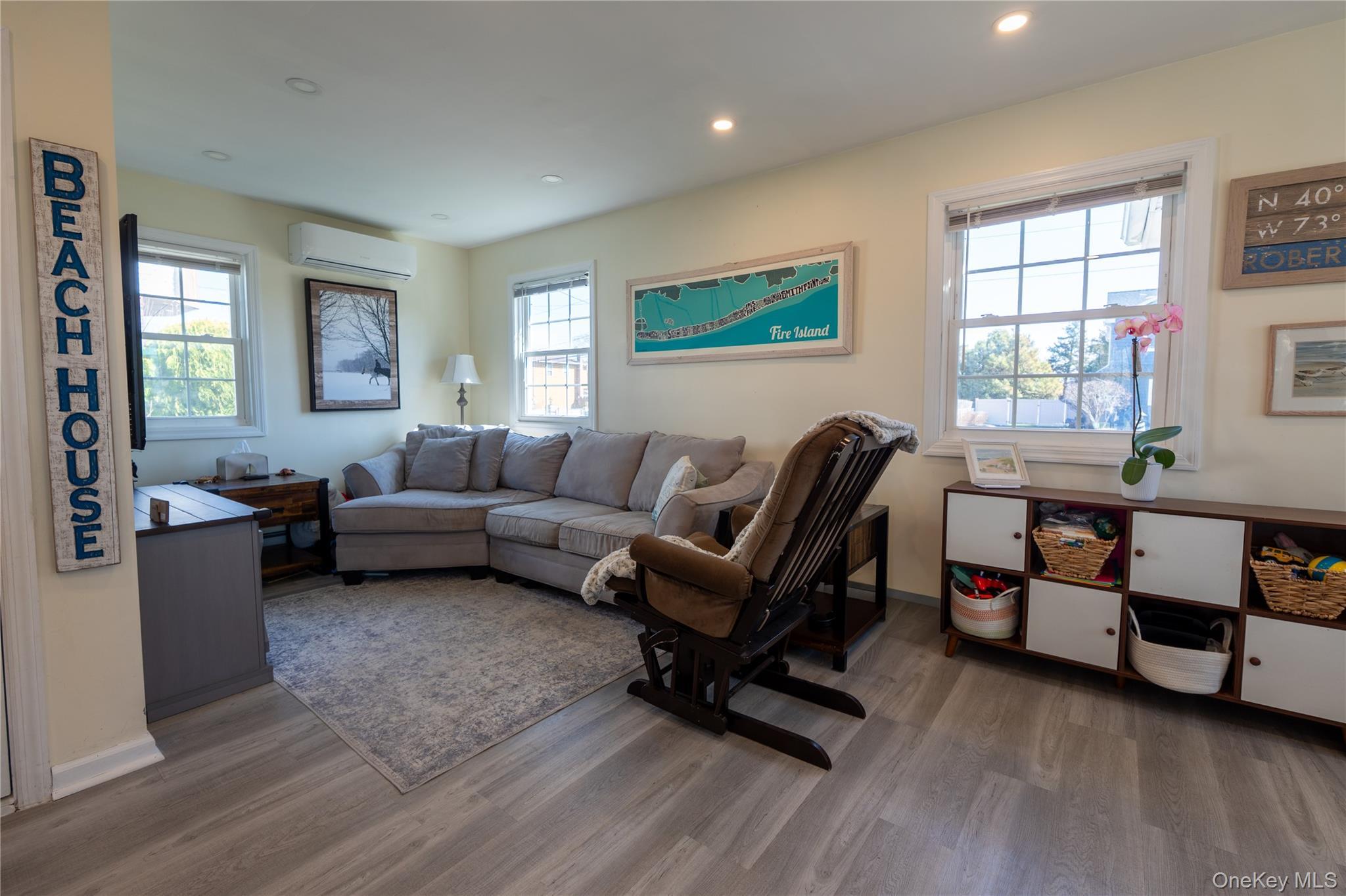 Single Family Lincoln  Nassau County, NY 11758, MLS-977564-4