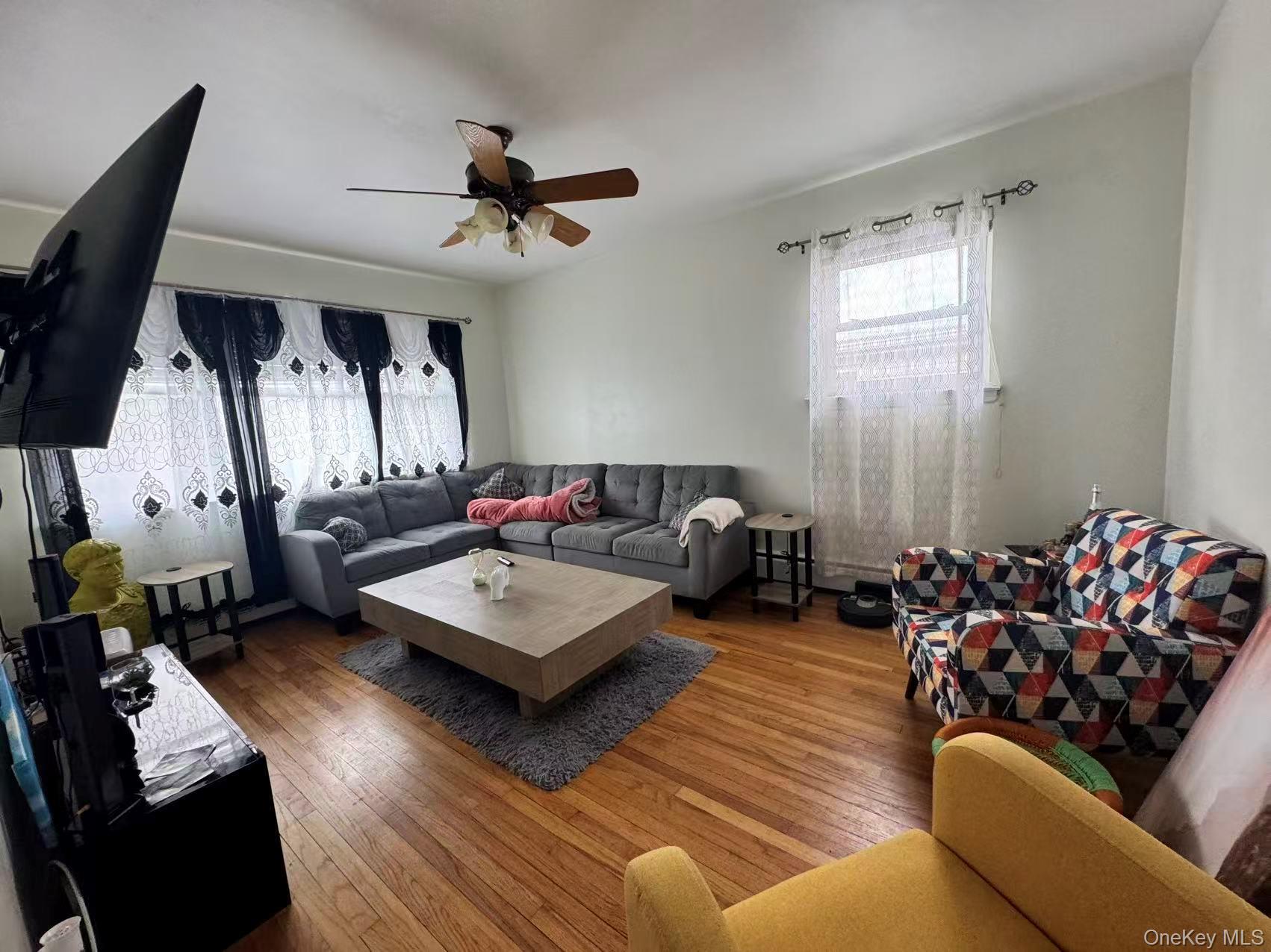 Single Family Gillespie  Bronx, NY 10461, MLS-977573-3