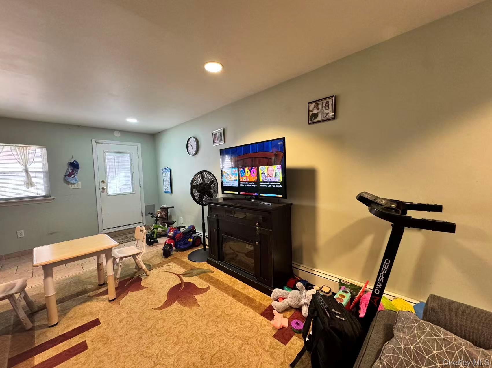 Single Family Gillespie  Bronx, NY 10461, MLS-977573-5