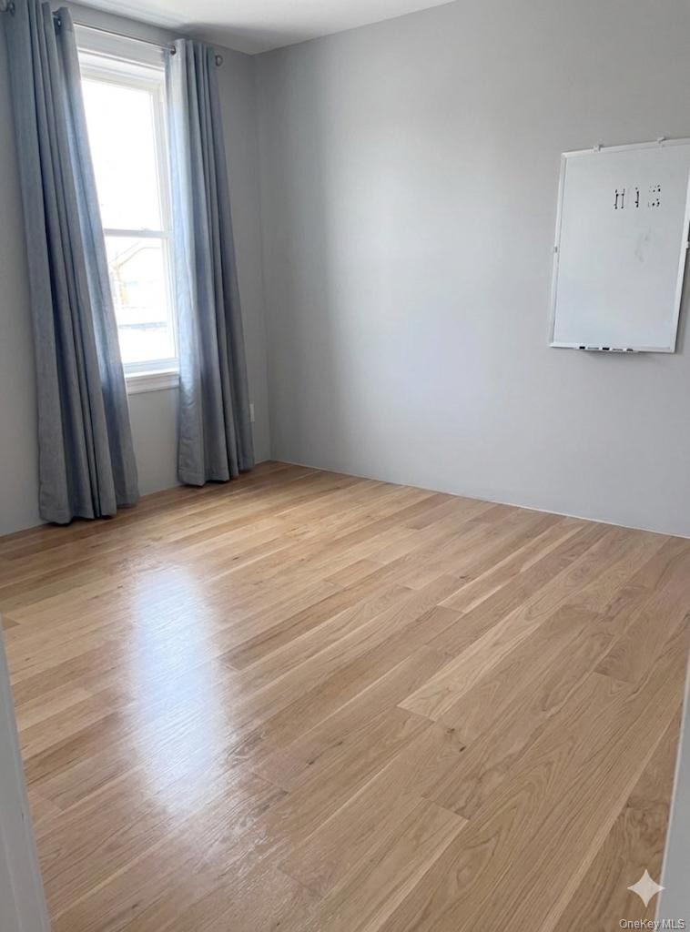 Single Family 37th Street Queens, NY 11101, MLS-977592-17
