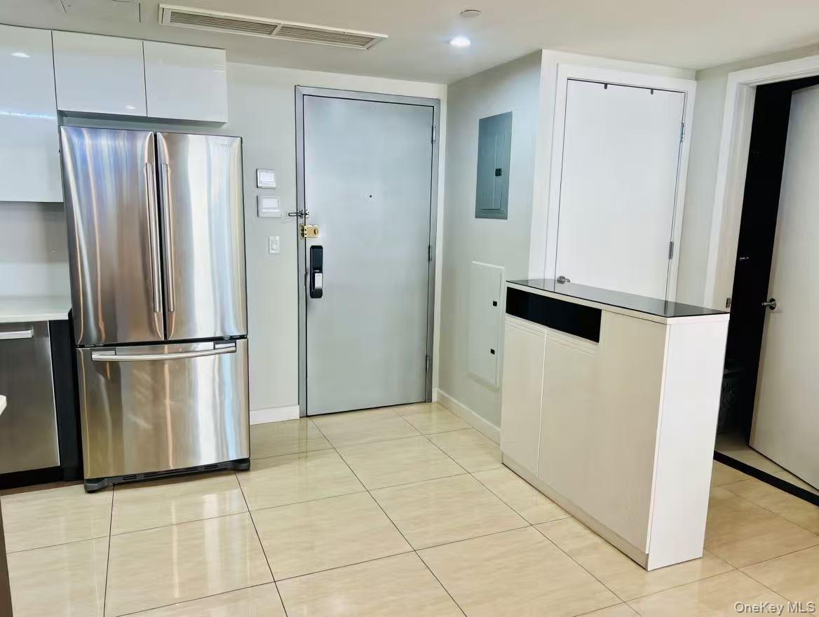 Condo Union  Queens, NY 11366, MLS-977595-6