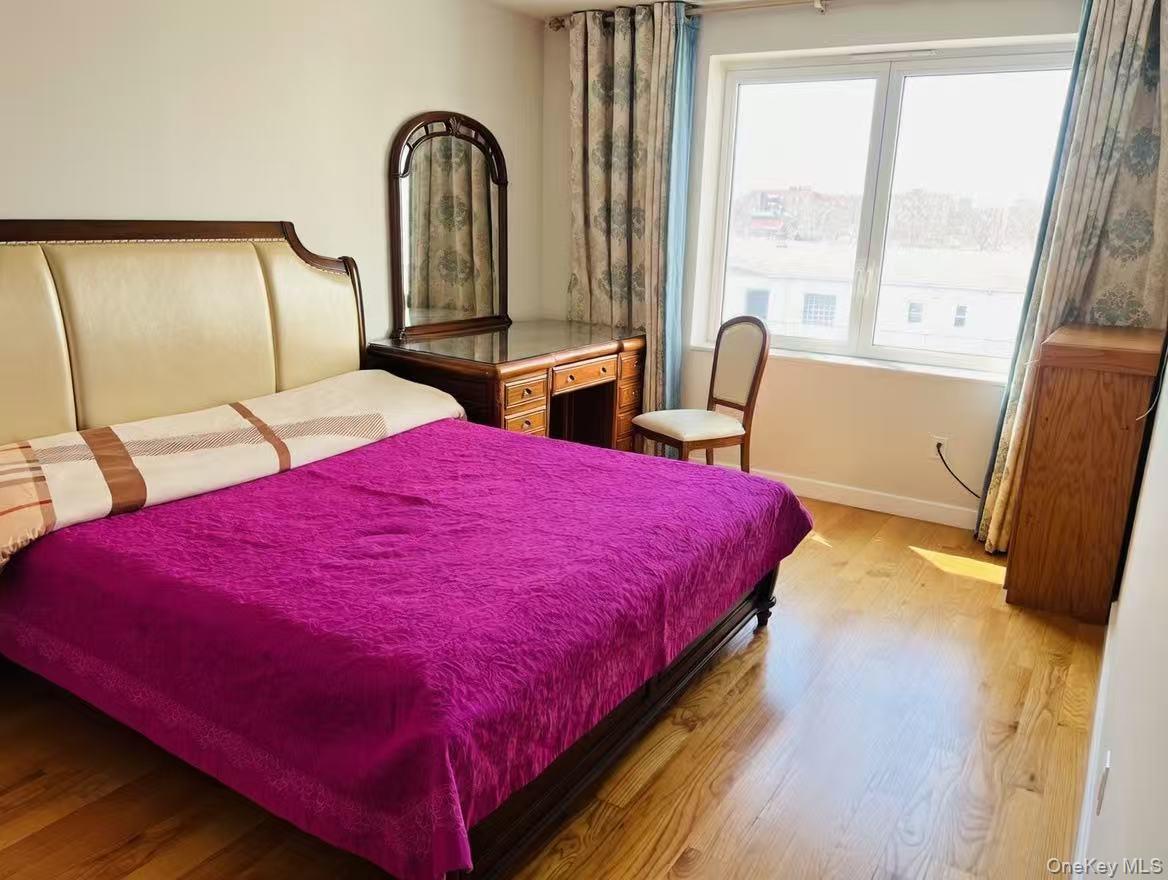 Condo Union  Queens, NY 11366, MLS-977595-8