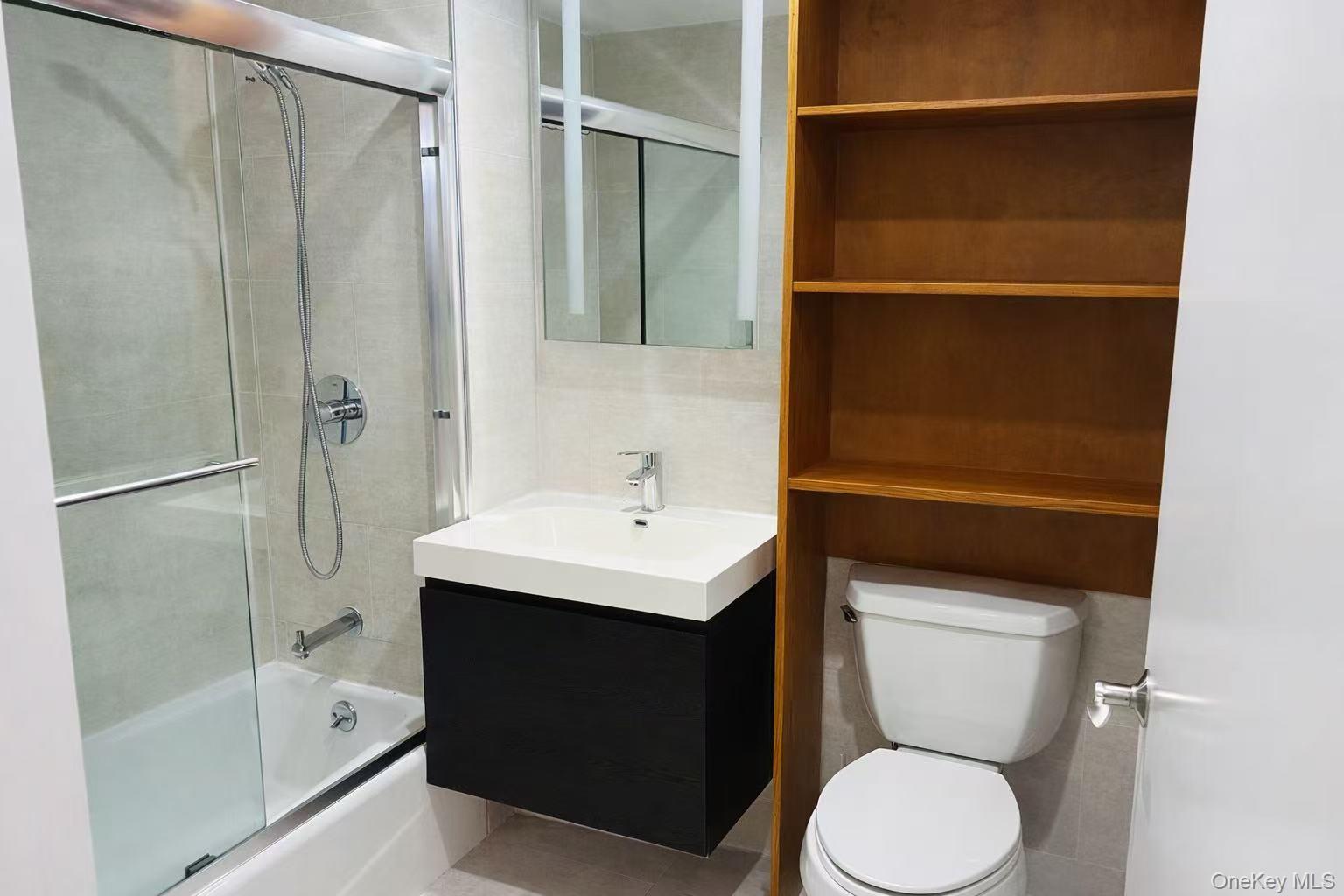 Condo Union  Queens, NY 11366, MLS-977595-9