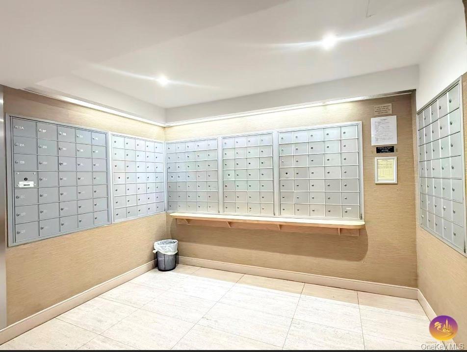 Coop Union  Queens, NY 11357, MLS-977596-7