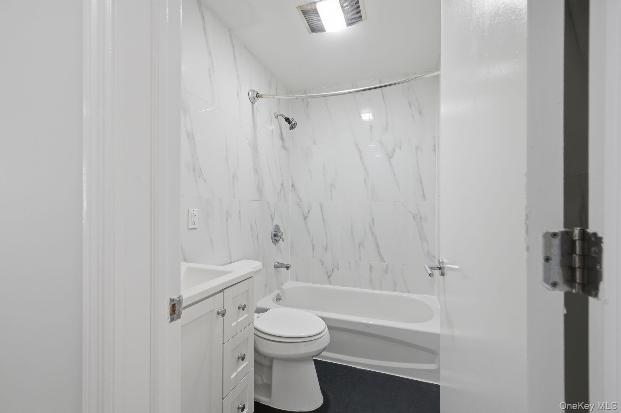 Single Family 169th  Bronx, NY 10456, MLS-977641-10