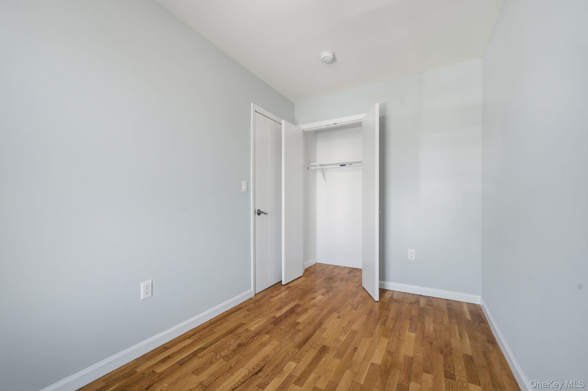 Single Family 169th  Bronx, NY 10456, MLS-977641-22