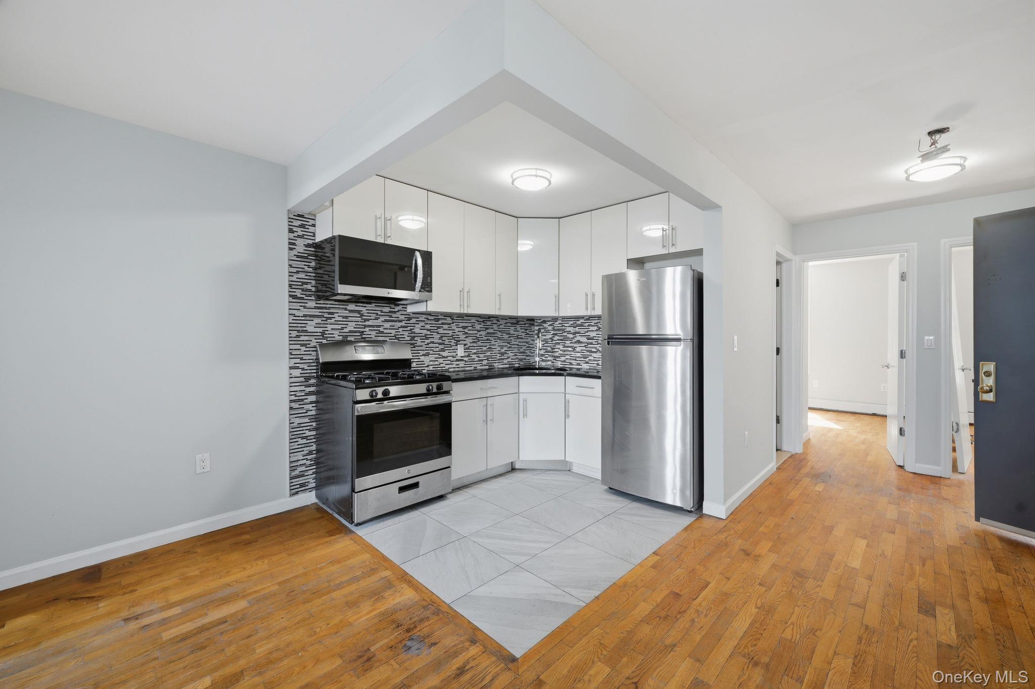 Single Family 169th  Bronx, NY 10456, MLS-977641-3
