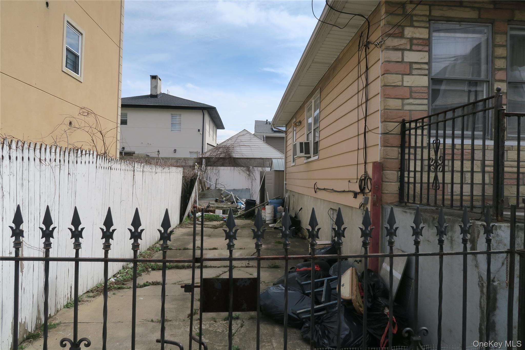 Single Family Mcbride  Queens, NY 11691, MLS-977660-5