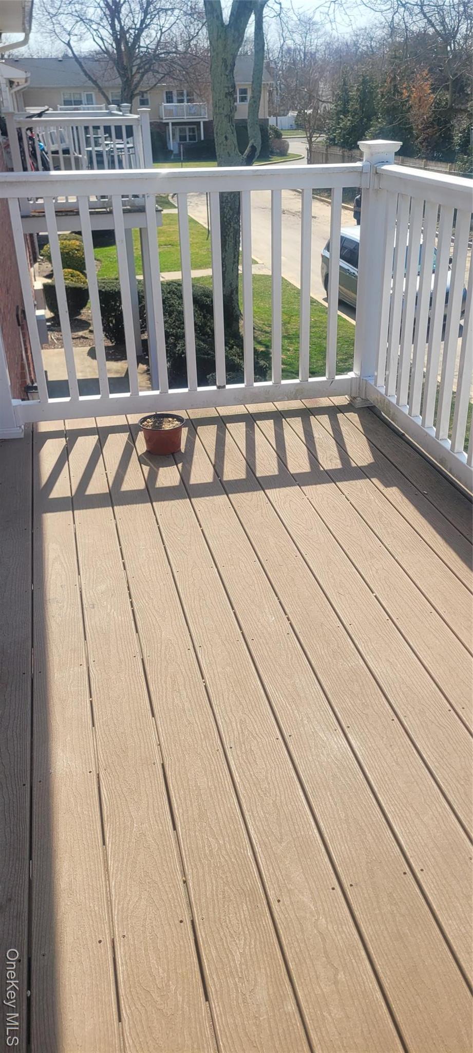 Condo Hemlock  Suffolk County, NY 11706, MLS-977690-7